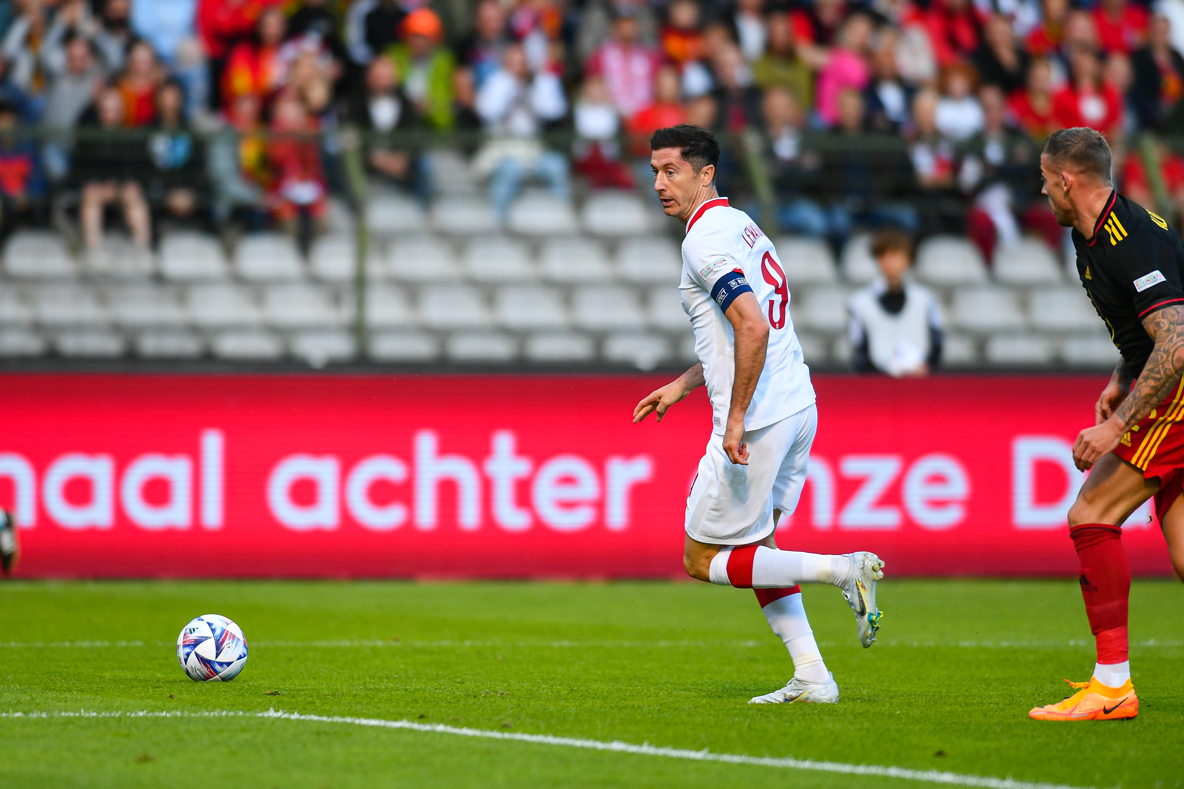 "Gdyby Lewandowski zagrał dziś w Bayernie, byłby wygwizdany". Mocne słowa niemieckiego dziennikarza