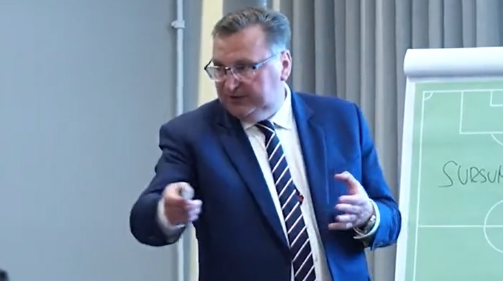 Wiemy, co Michniewicz powiedział przed meczem z Holandią. Oratorski popis. "To jest bolesna lekcja" [WIDEO]