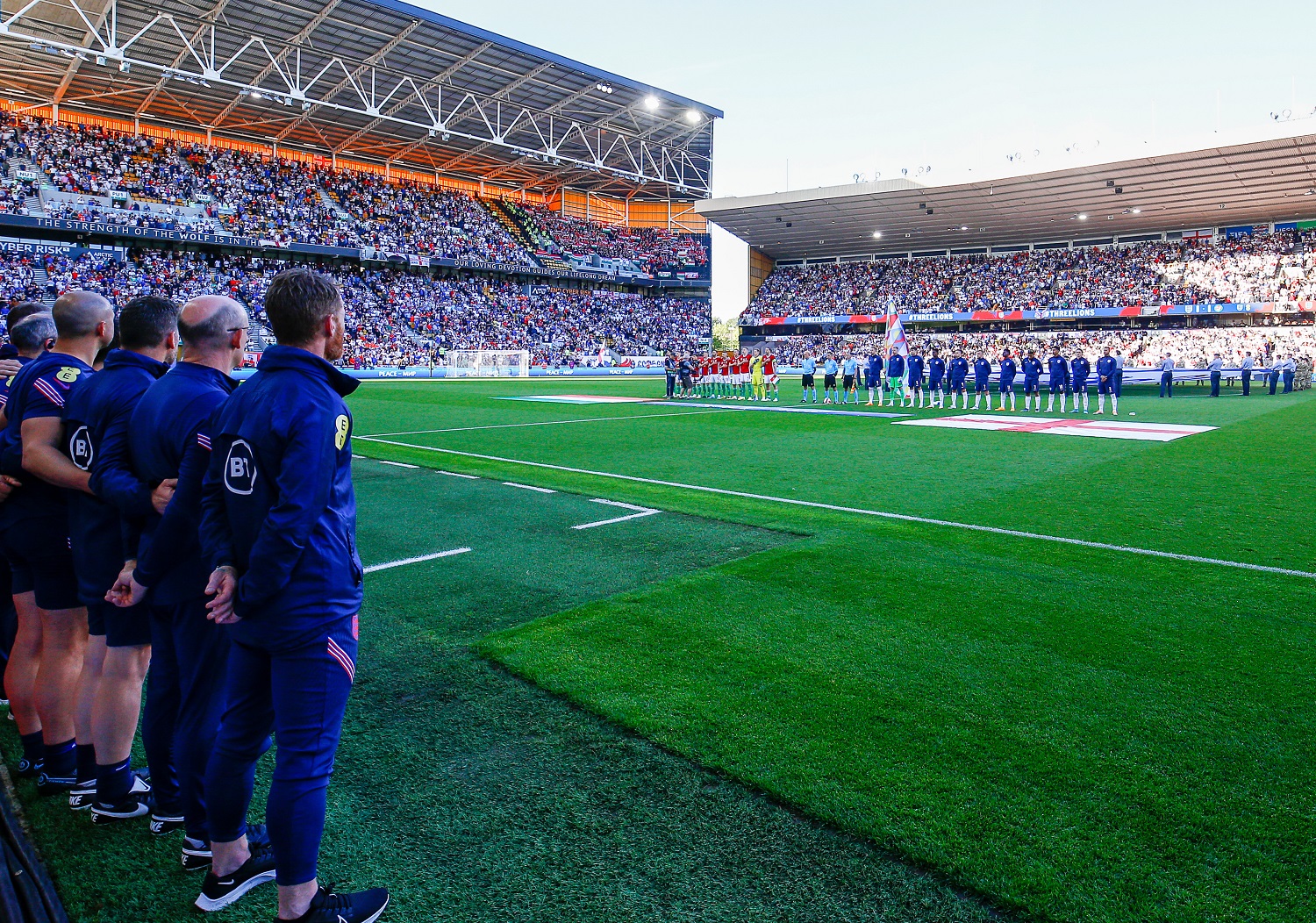 Drużyna w rozsypce, selekcjoner pod pręgierzem. "W tej formie nie wyszliby z grupy na mundialu"