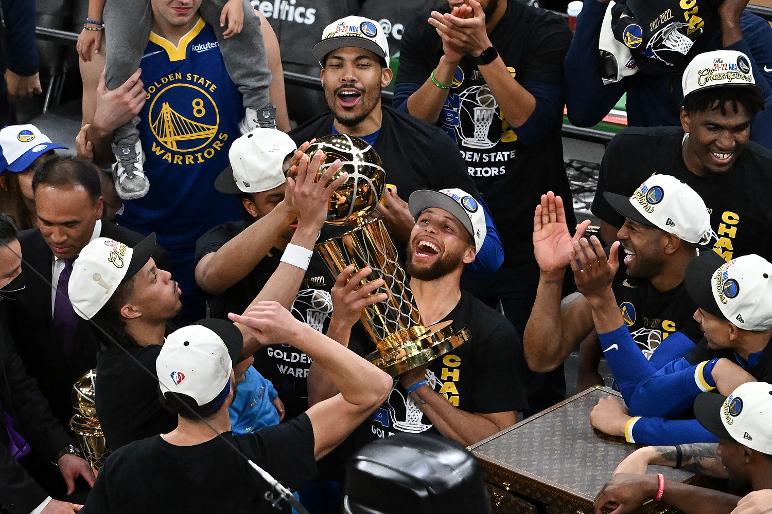 Golden State Warriors mistrzami NBA! Czwarty tytuł Stephana Curry'ego [WIDEO]