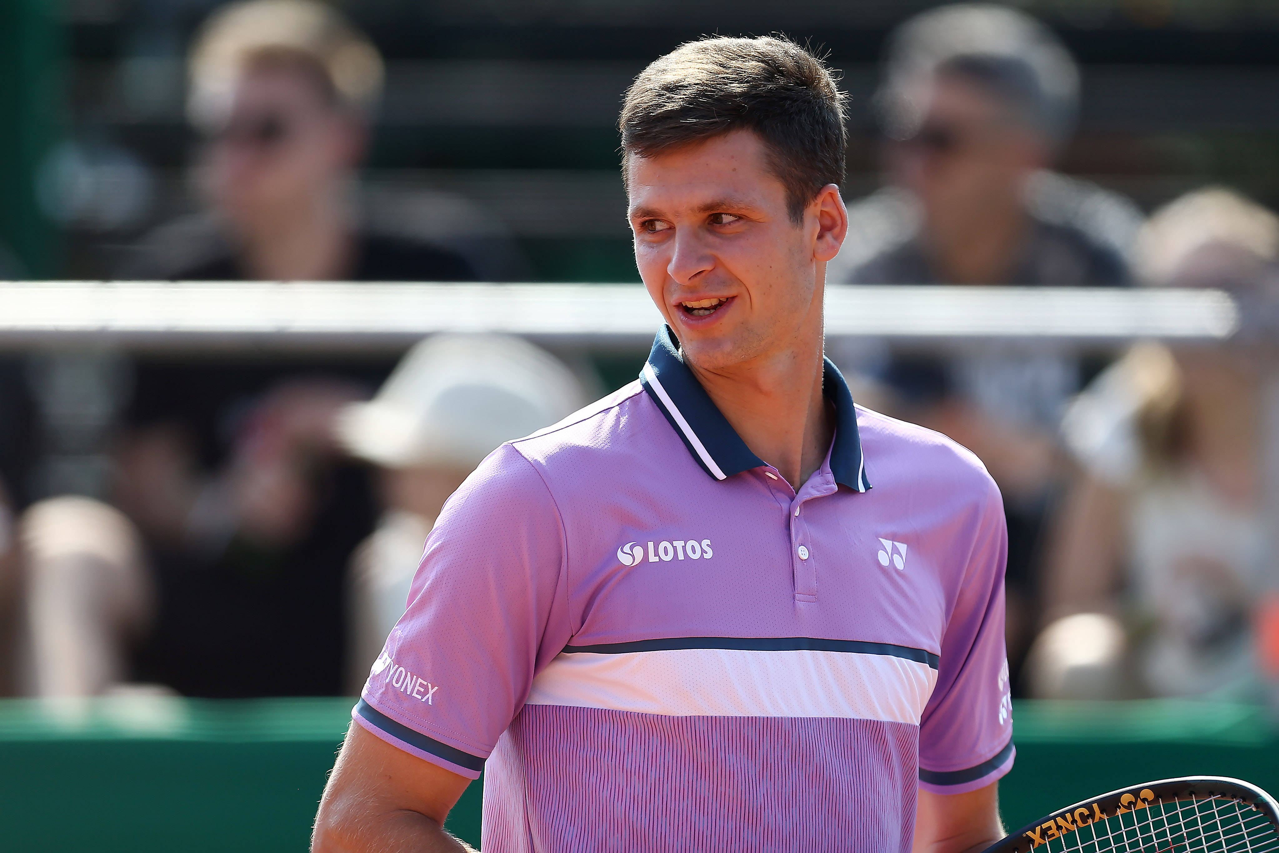 Czarne chmury nad Wimbledonem. Wszystkie spotkania zostały przerwane, Hurkacz był już na korcie [AKTUALIZACJA]