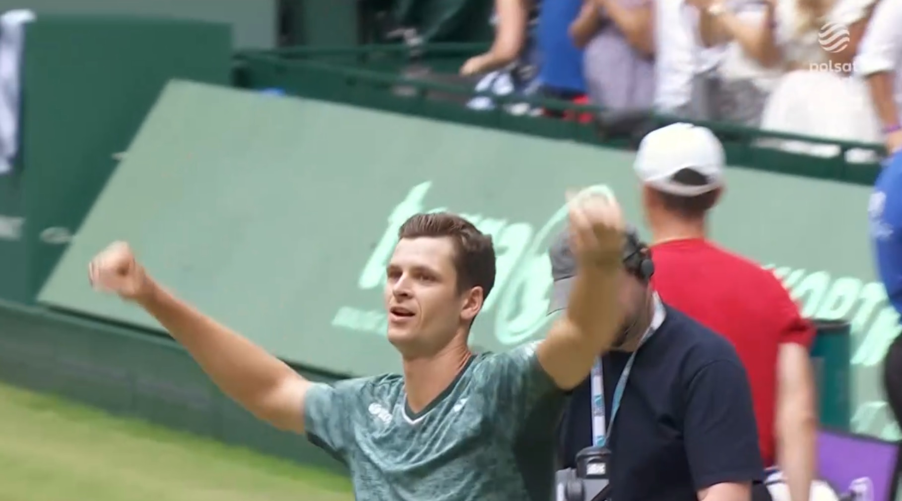 Wielkie zwycięstwo Huberta Hurkacza! Lider rankingu bezradny w finale, perfekcyjny mecz Polaka [WIDEO]