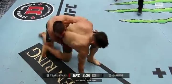 Wielkie zwycięstwo Mateusza Gamrota! Polak wygrał walkę wieczoru UFC [WIDEO]