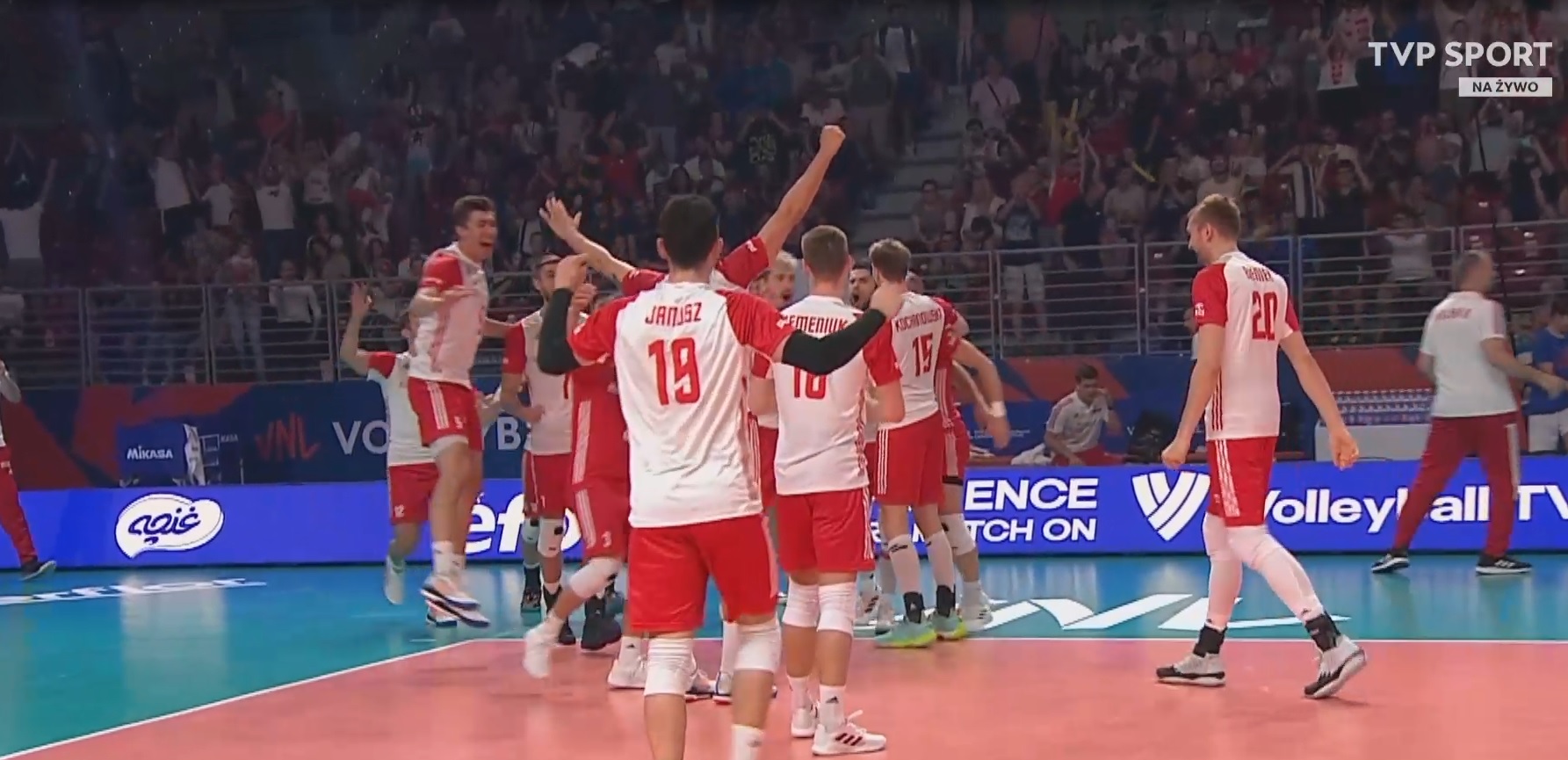 Zwycięstwo Polaków w hicie Ligi Narodów! Kurek i spółka znów pokazali moc [WIDEO]