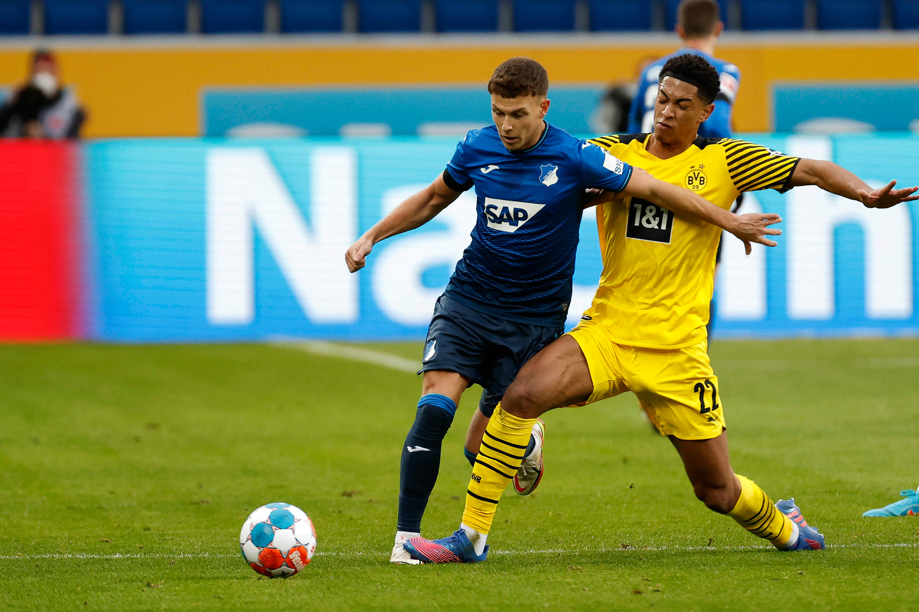 Borussia Dortmund wyceniła Jude'a Bellinghama. Wiadomo, kiedy Anglik będzie mógł zmienić klub