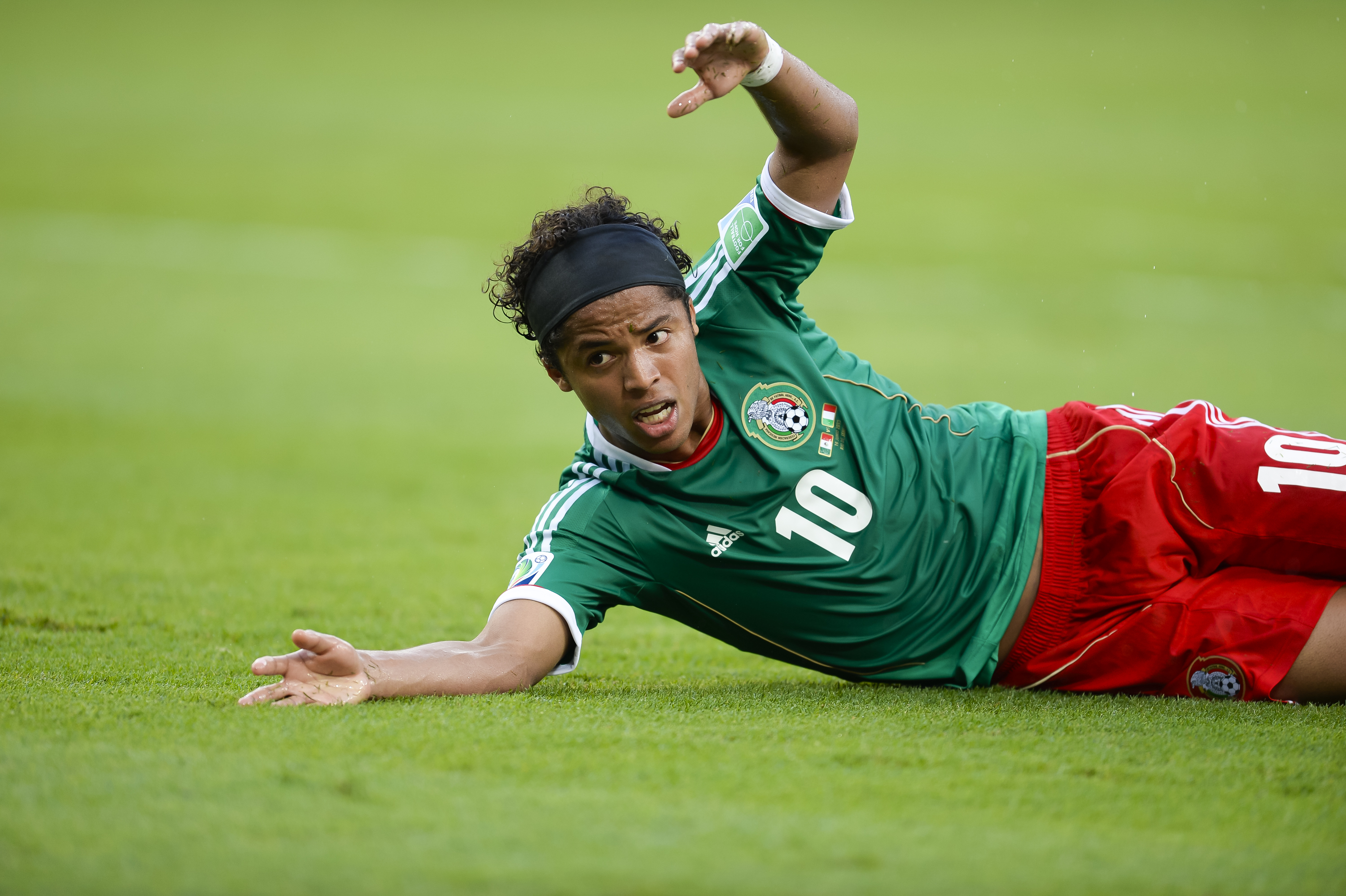 Miał być drugim Ronaldinho, z Barceloną żegnał się hattrickiem. Niespełniony talent od roku bez klubu