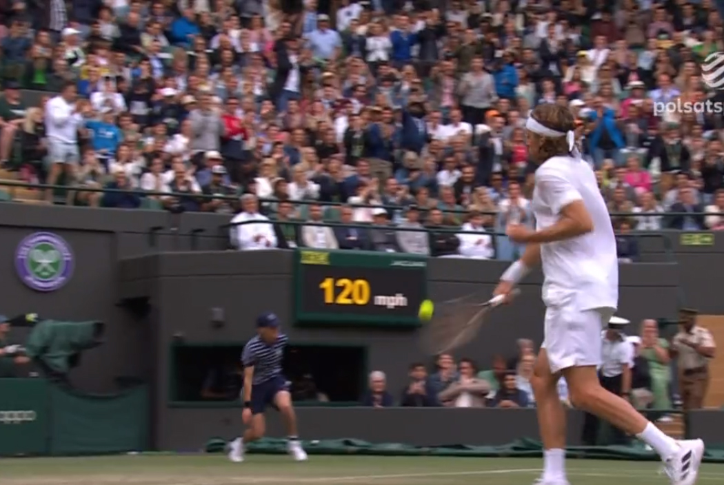 Szokujące zachowanie Tsitsipasa na Wimbledonie. Kyrgios nie chciał grać dalej. "To jest hańba" [WIDEO]