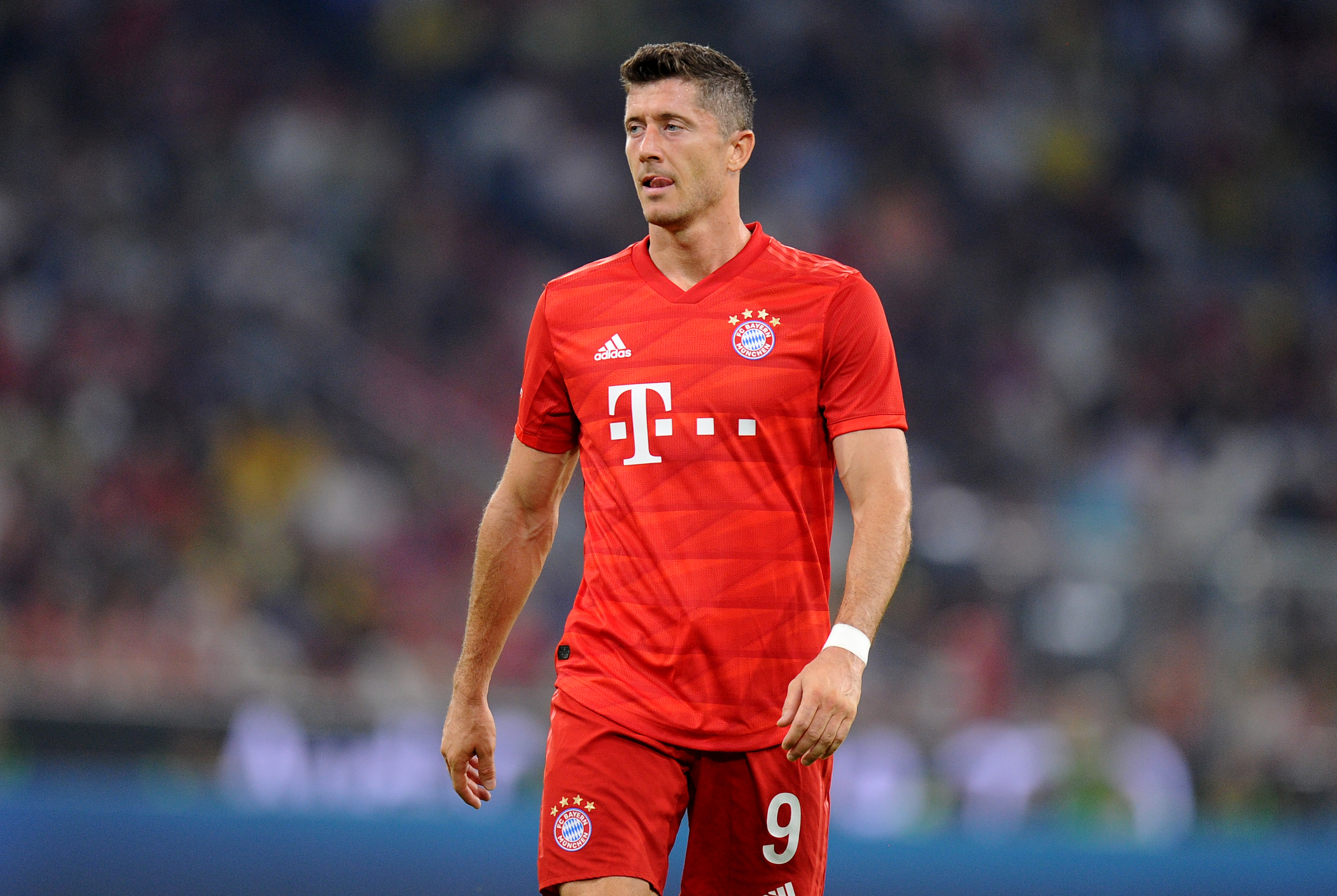 Robert Lewandowski wraca do treningów. FC Barcelona jeszcze nie poprawiła oferty [NASZ NEWS]