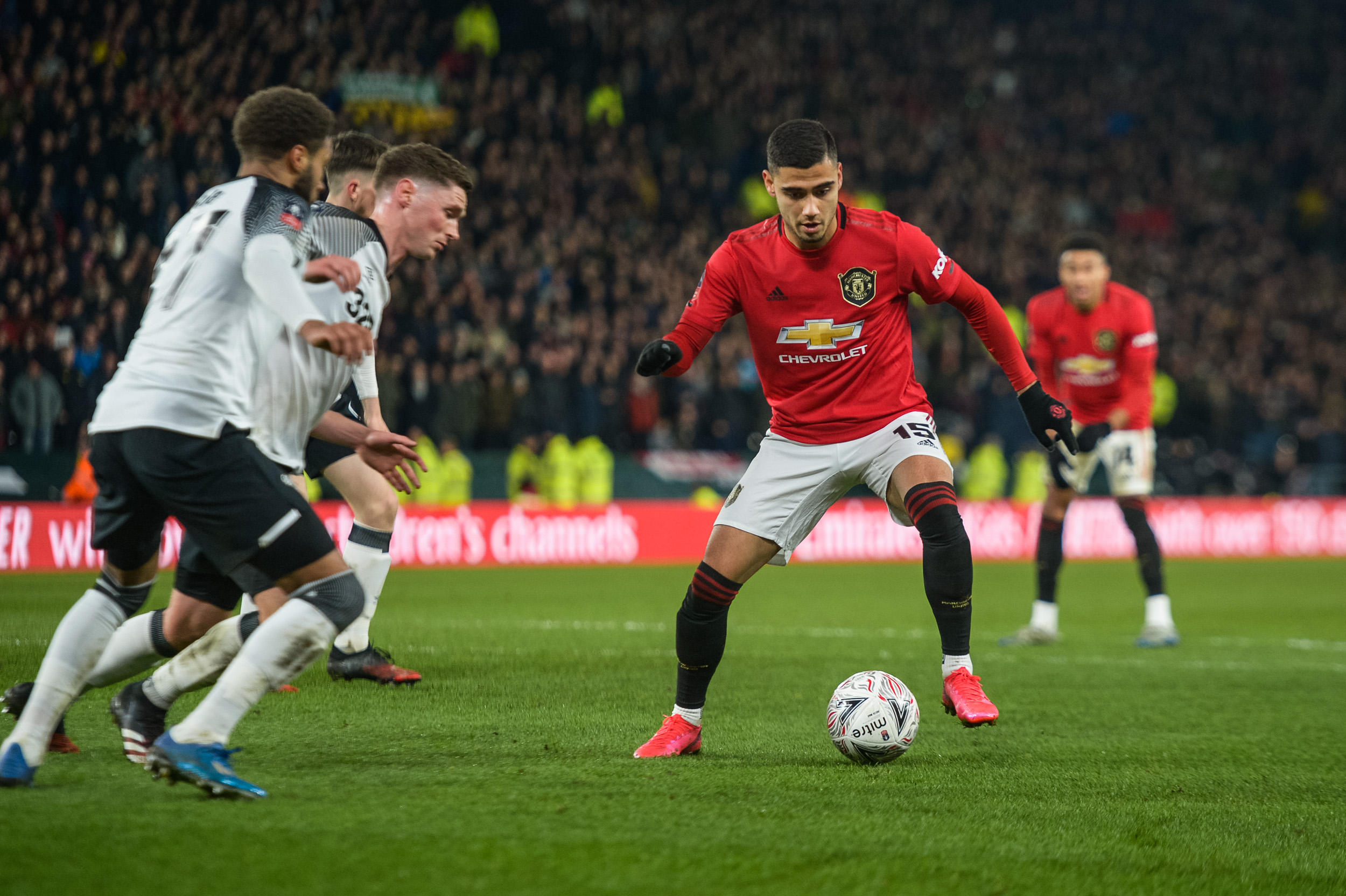 Pomocnik Manchesteru United opuszcza Old Trafford. Wzmocni ligowego rywala