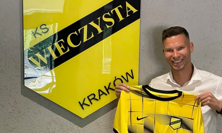 Wieczysta Kraków się zbroi. Ściągnęła kolejnego piłkarza z Ekstraklasy
