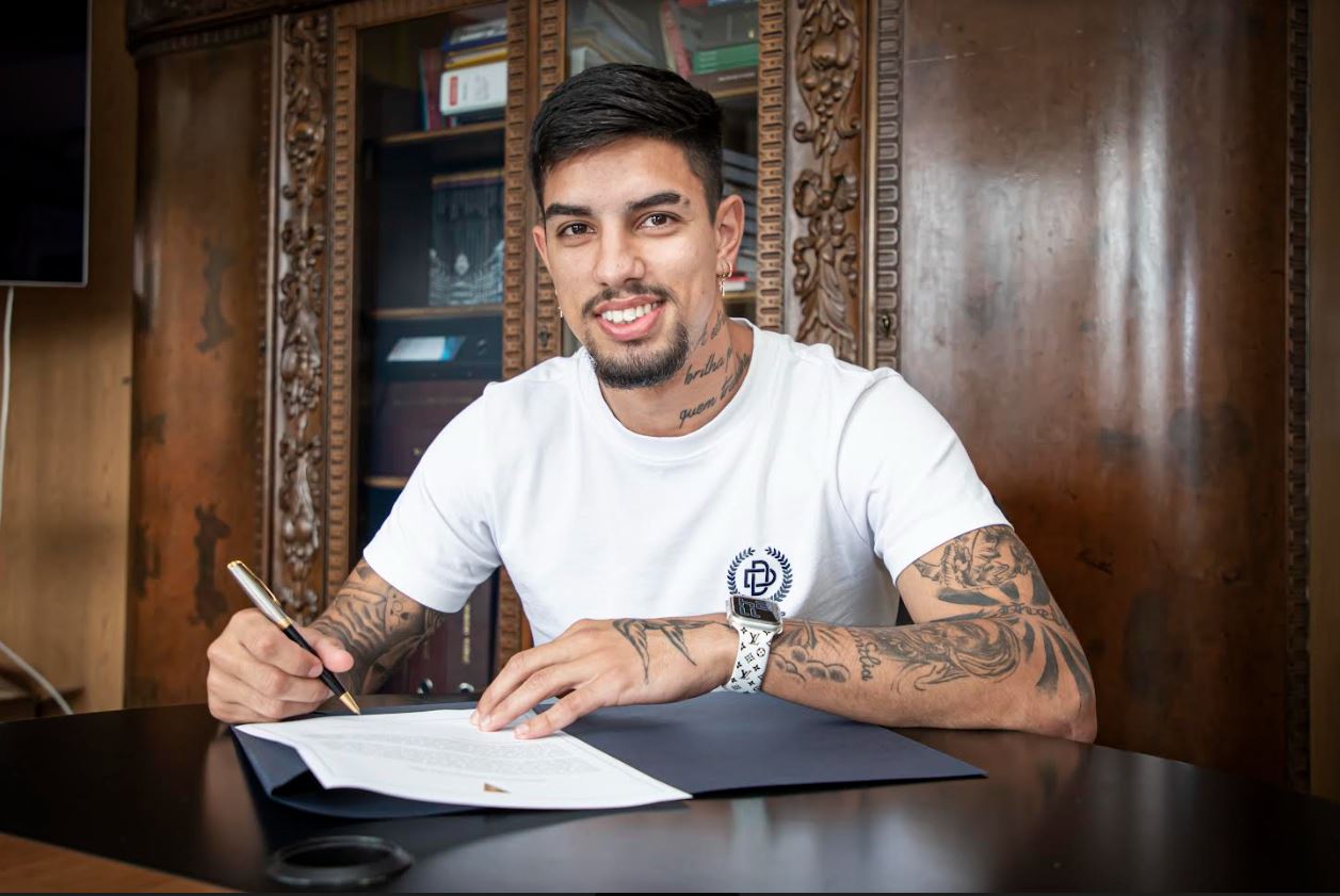 Pogoń Szczecin potwierdziła transfer obrońcy. Brazylijski zawodnik dołączył do "Portowców"