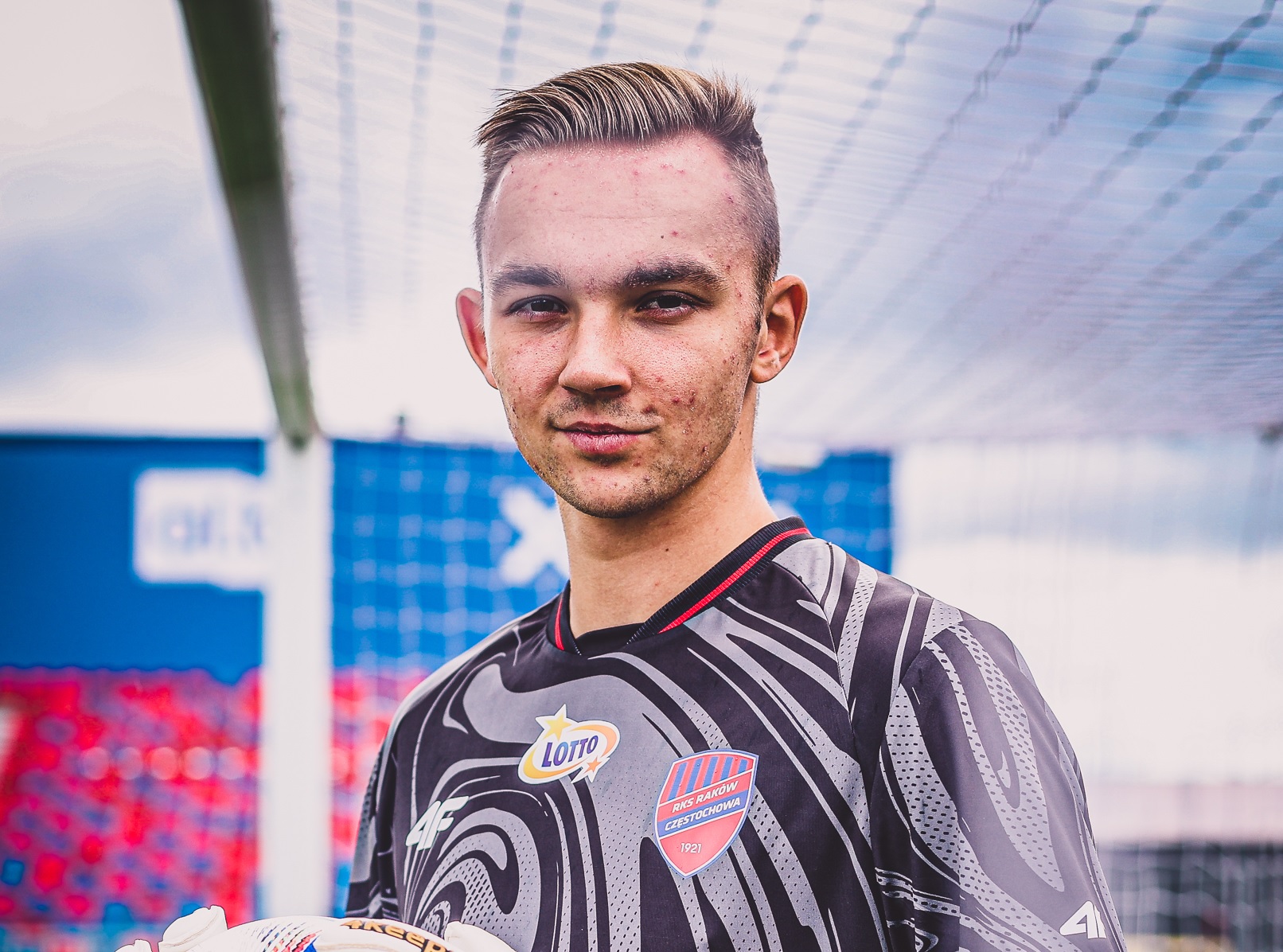 Raków Częstochowa ogłasza nowy transfer, a i tak oberwało się Lechowi Poznań. "Real time marketing"