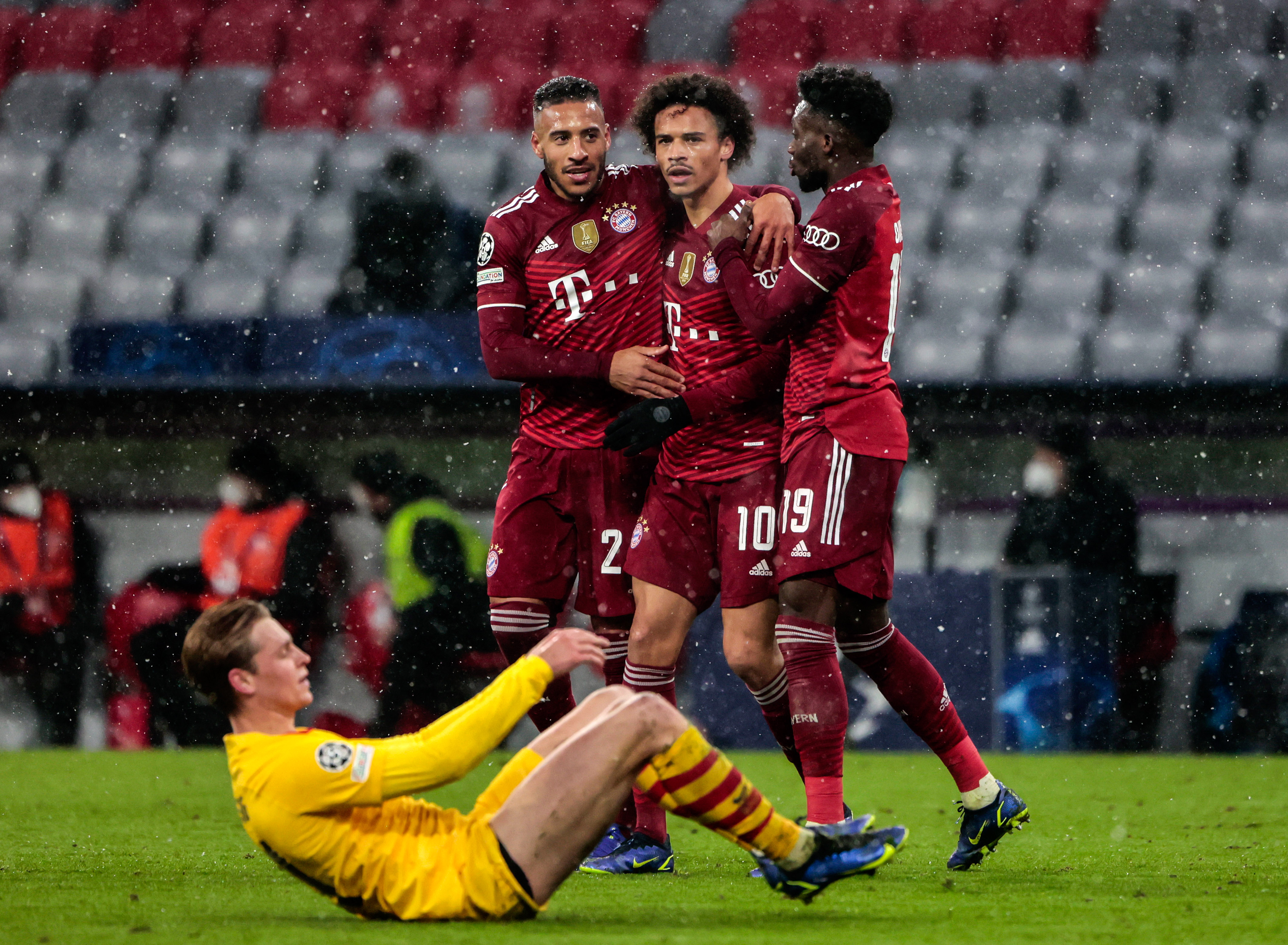 Kolejny transfer na linii Barcelona - Bayern? Kluczowy piłkarz gotowy na zmianę barw