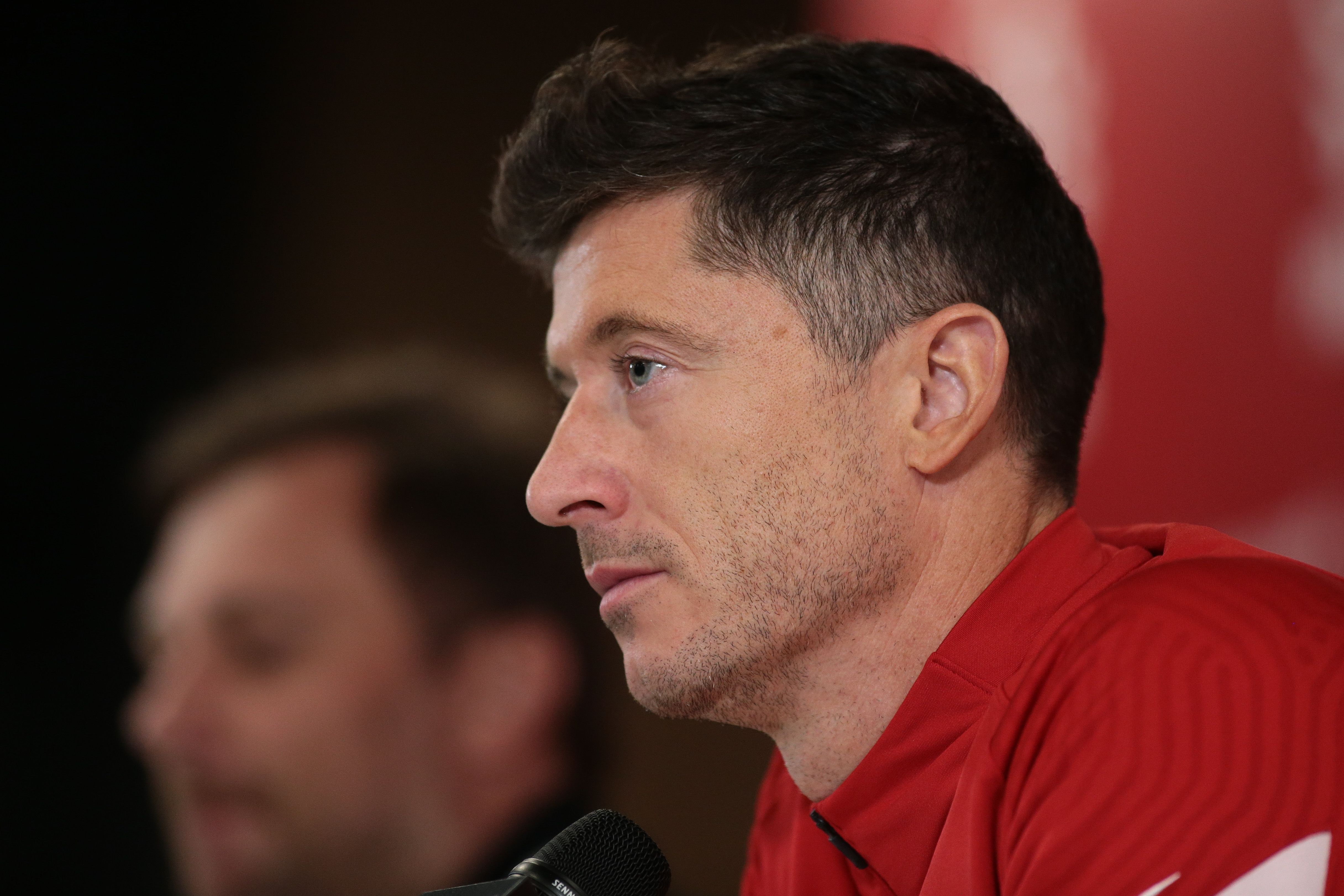 Robert Lewandowski opowiedział o spotkaniu z Xavim. Wiadomo, co trener Barcelony powiedział Polakowi