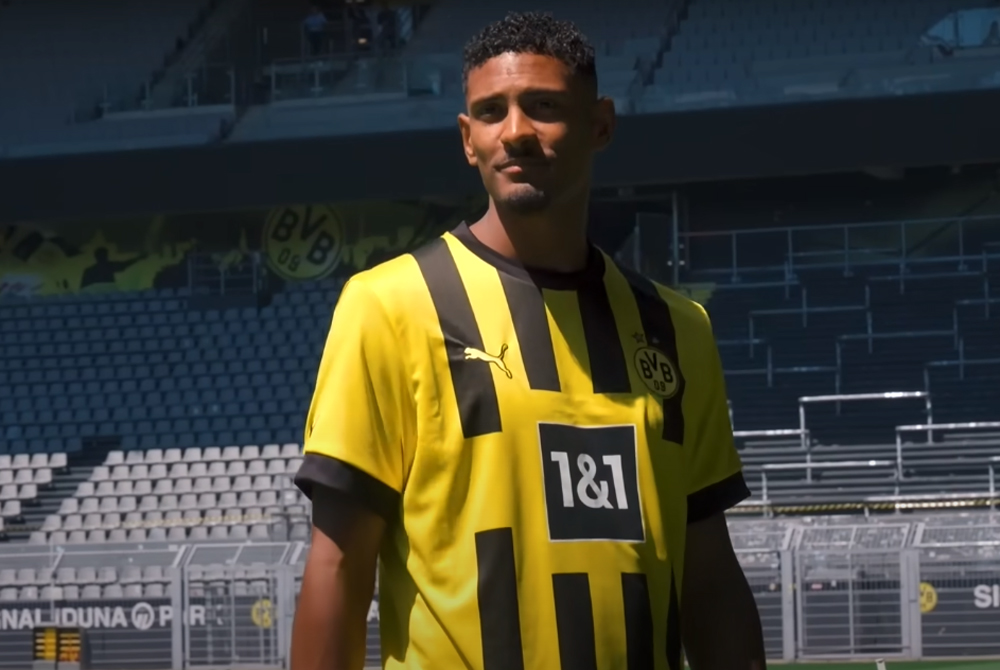 Sebastien Haller po operacji. Borussia Dortmund podała informacje na temat przerwy swojego napastnika