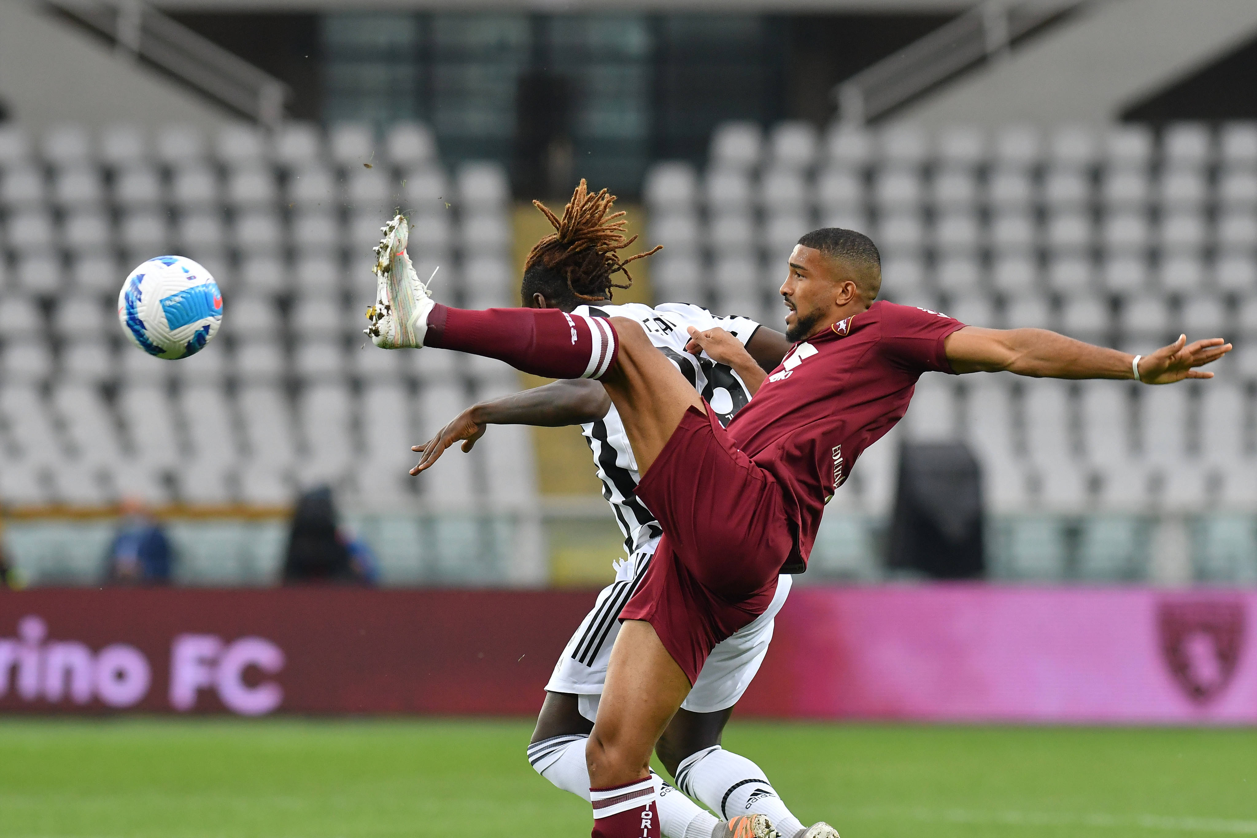 Juventus kupuje następcę Matthijsa de Ligta. "Stara Dama" wyda 40 mln euro na nowego stopera