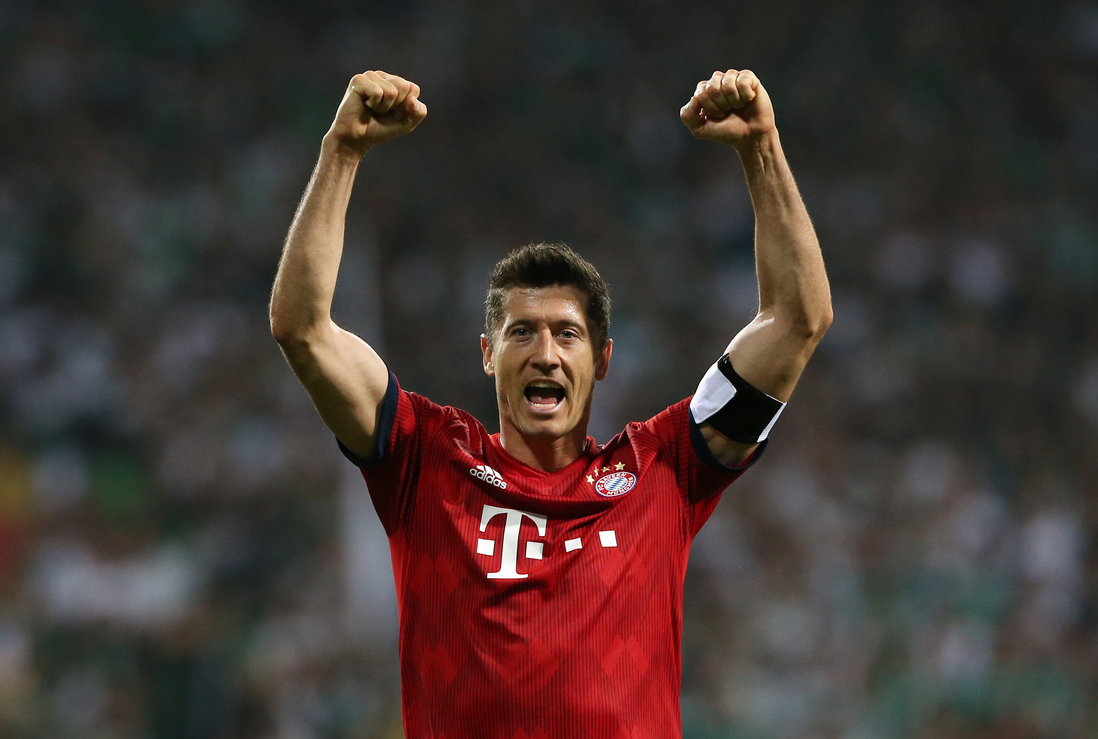 Bayern opublikował wyjątkową fotografię Roberta Lewandowskiego. "Dziękujemy za ostatnie 8 lat" [ZDJĘCIE]