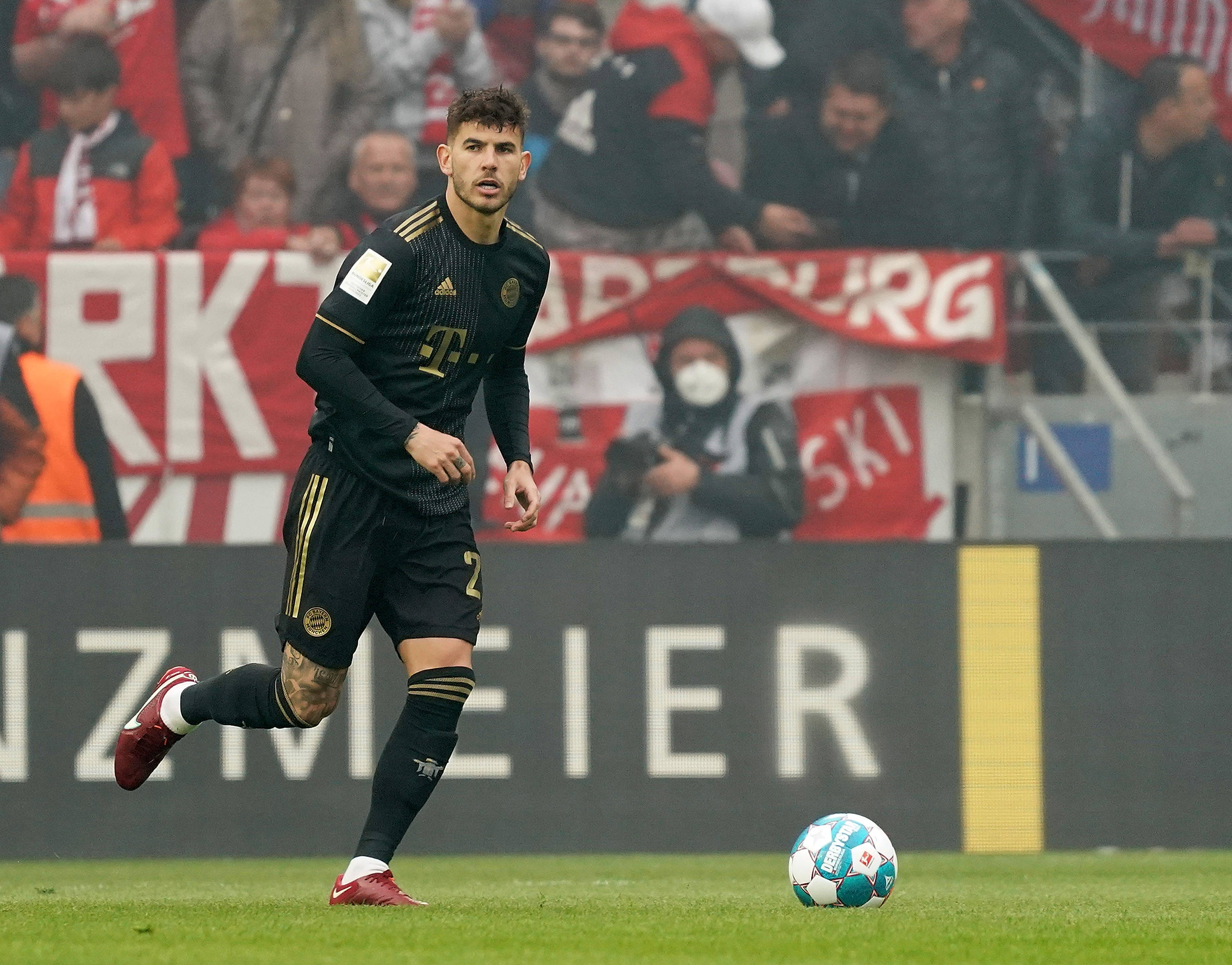 PSG naciska na transfer piłkarza Bayernu. Niemcy zmienili zdanie ws. negocjacji