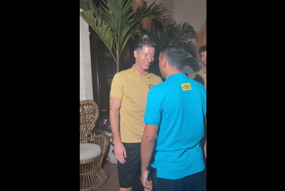 FC Barcelona w końcu z trenerem. Xavi spotkał się z Robertem Lewandowskim [WIDEO]