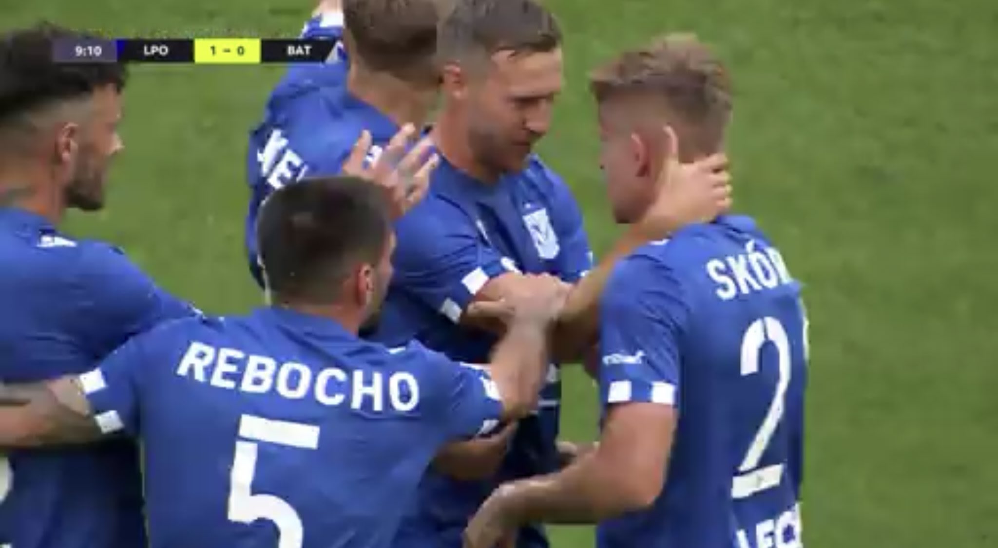 Piękny strzał z dystansu i Lech prowadzi! Udane otwarcie meczu z Dinamo [WIDEO]