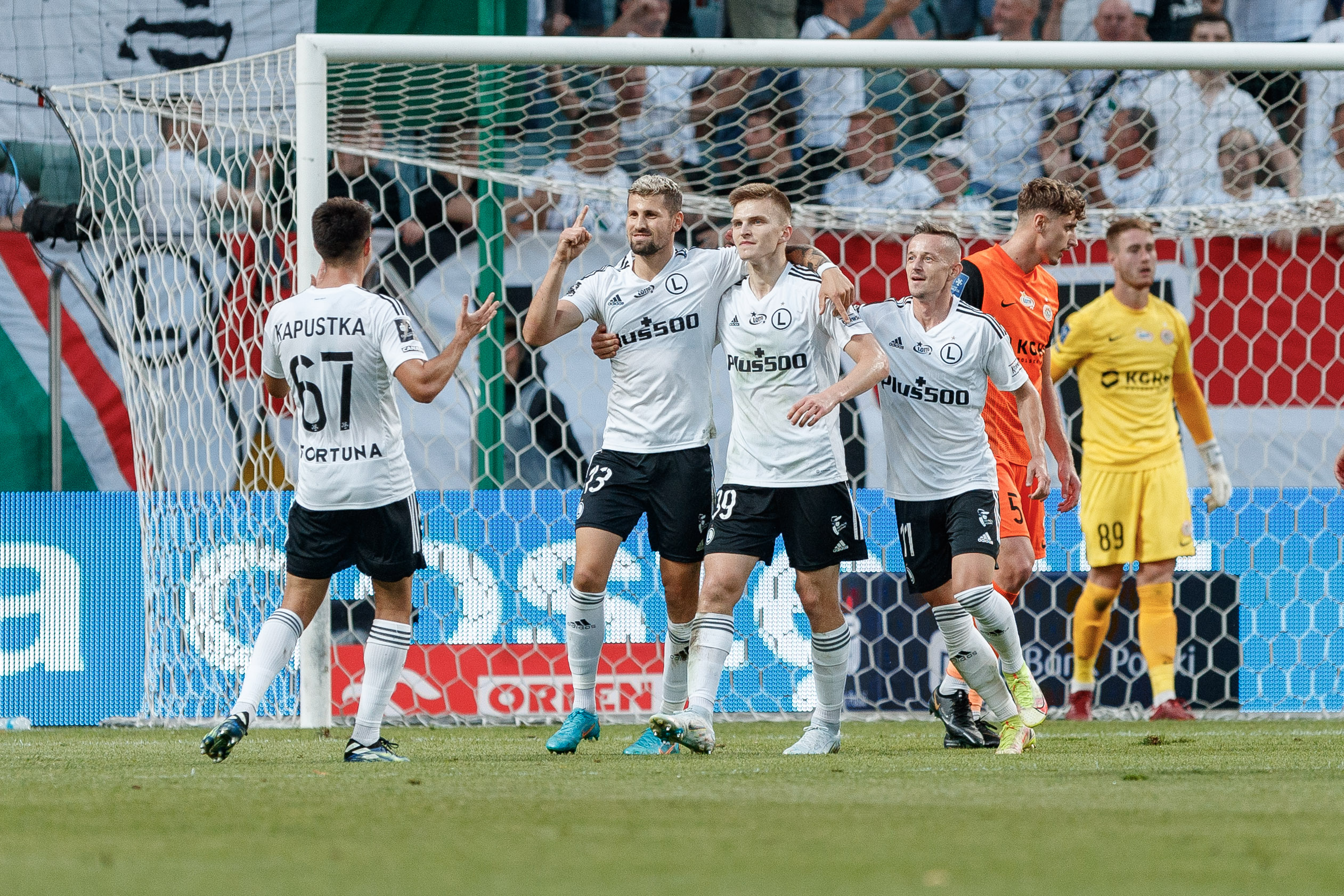 Legia Warszawa z pierwszym zwycięstwem pod wodzą Runjaica. Gole Pawła Wszołka dały wygraną z Zagłębiem [WIDEO]