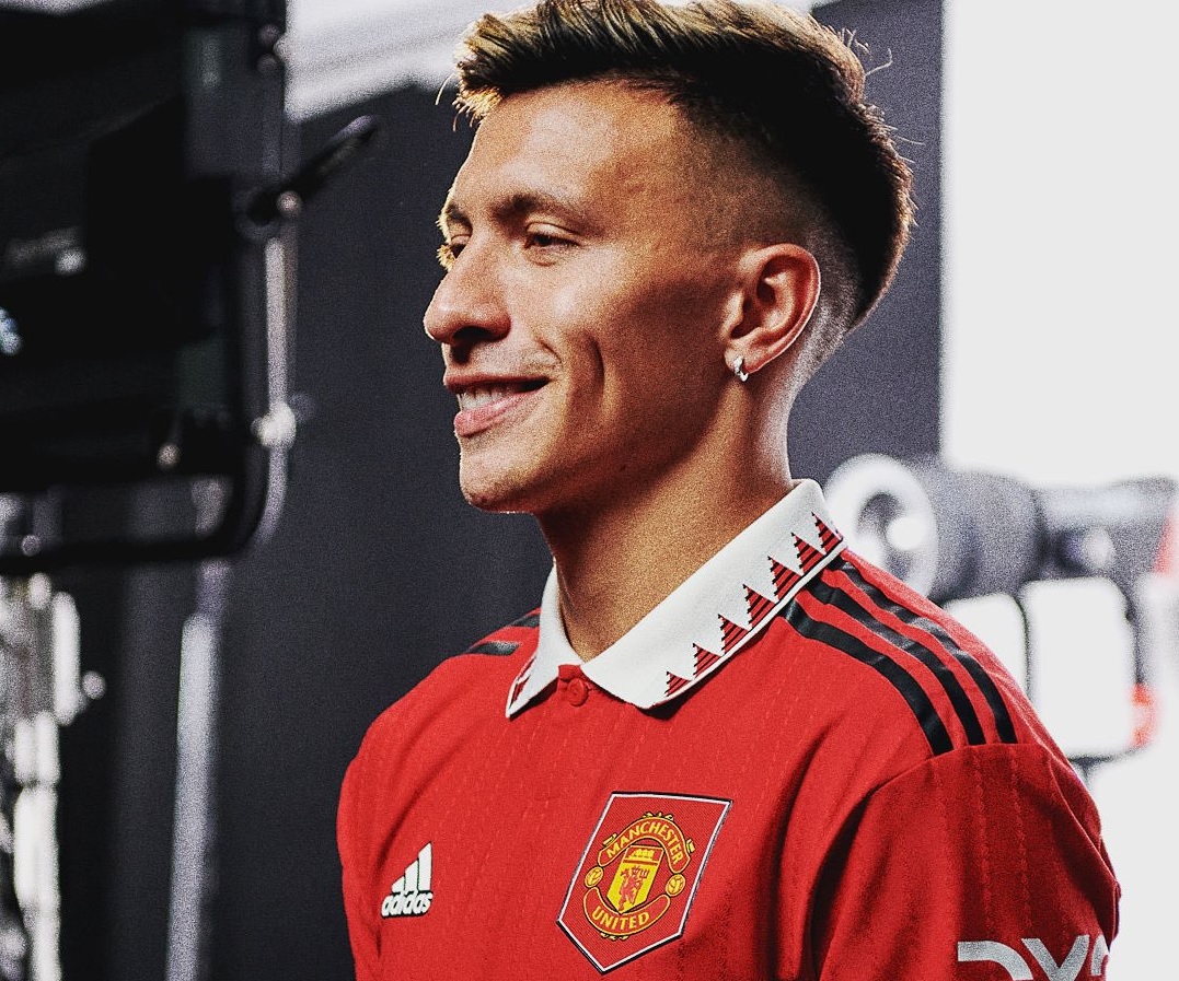 Argentyński obrońca zaprezentowany przez Manchester United. W końcu założył nowe barwy [WIDEO]