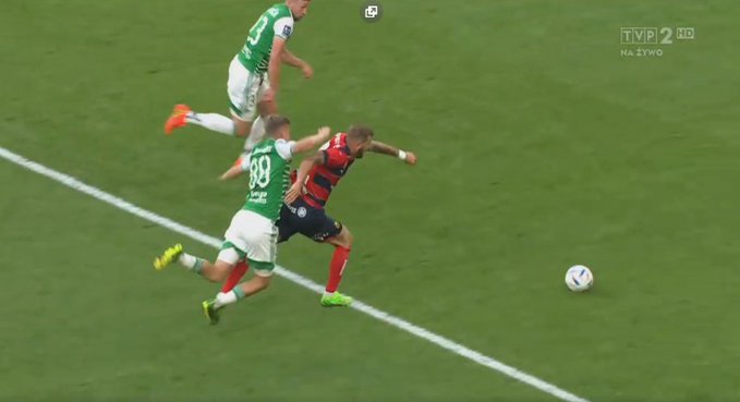 Wielka kontrowersja w meczu Lechii Gdańsk. "Po co nam VAR?" [WIDEO]