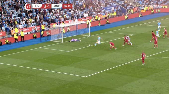 Kompromitacja Erlinga Haalanda w debiucie dla Manchesteru City! Norweg nie wykorzystał "setki" [WIDEO]