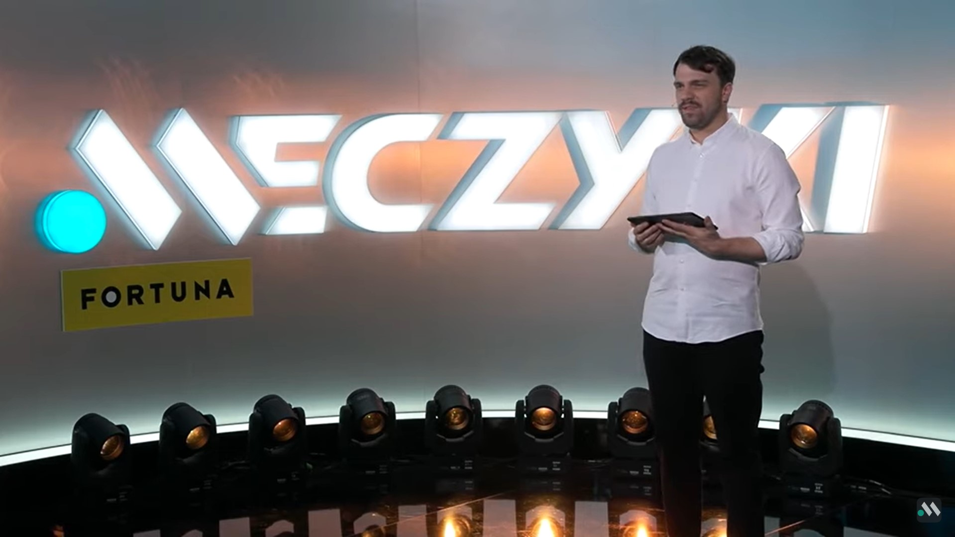"Cała Polska to widziała!". Gracz teleturnieju zapytany o autora legendarnego cytatu. Znasz odpowiedź? [WIDEO]
