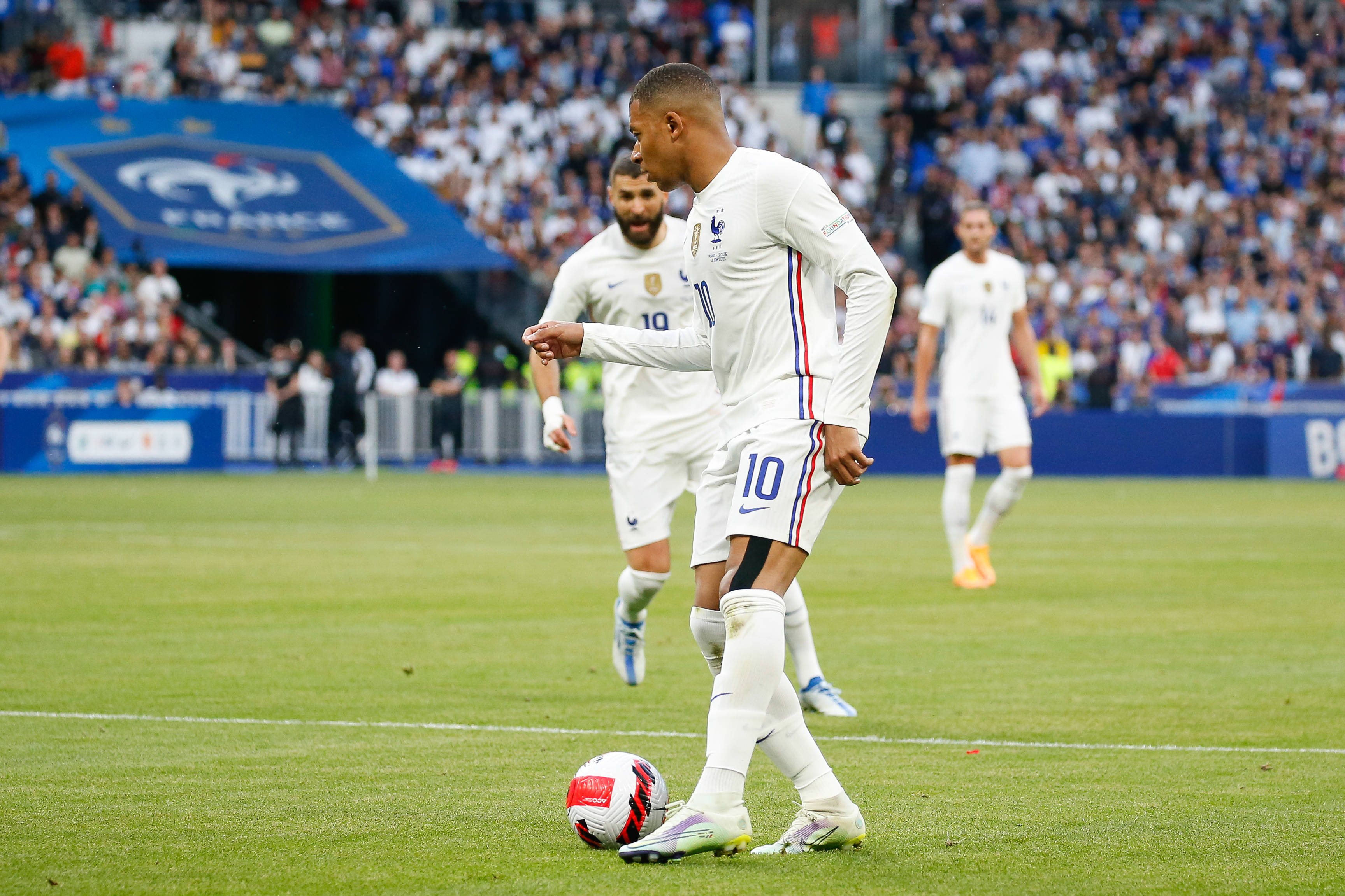 Kylian Mbappe wskazał podium Złotej Piłki. Napastnik PSG docenił samego siebie