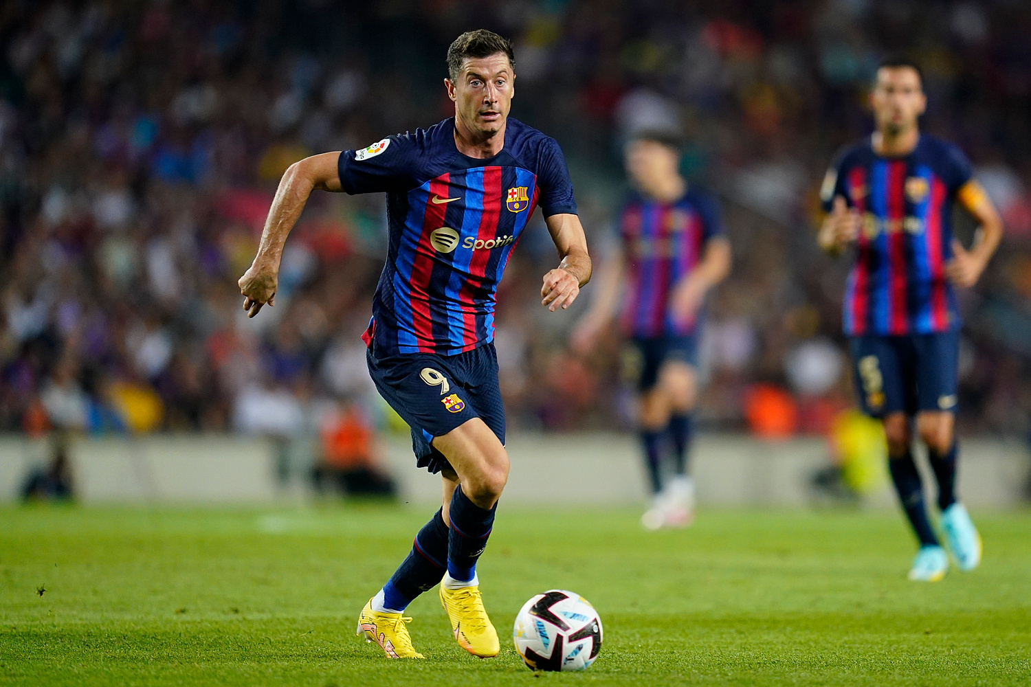 Tak Lewandowski namówił Bayern na transfer do Barcelony. Bild ujawnił kulisy. "Sprawił wielką niespodziankę"