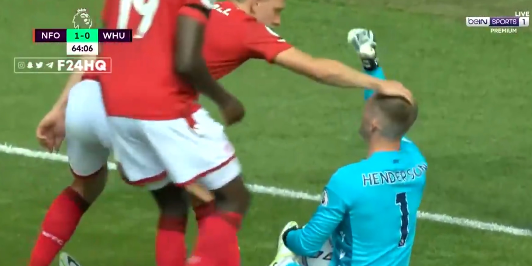 Henderson obronił karnego, Fabiański musiał skapitulować. Beniaminek Premier League pokonał West Ham [WIDEO]