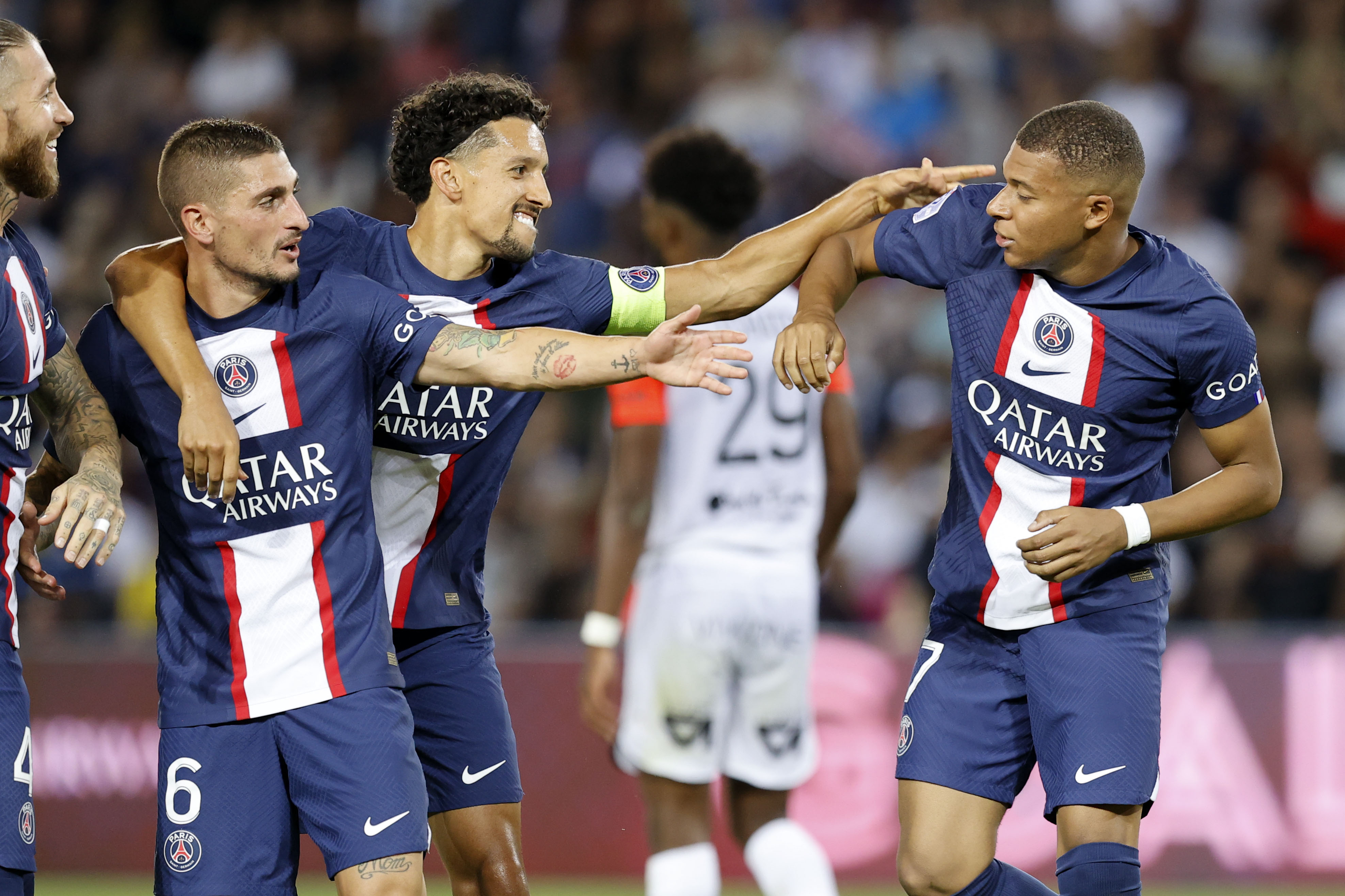 Wielki konflikt w szatni PSG. "Kylian Mbappe czuje się odizolowany, pokłócił się z innymi piłkarzami"