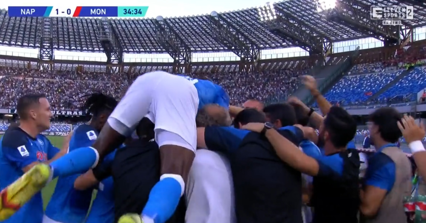 Dwie asysty Piotra Zielińskiego, fenomenalny gol Kwaracchelii. Napoli nowym liderem Serie A [WIDEO]