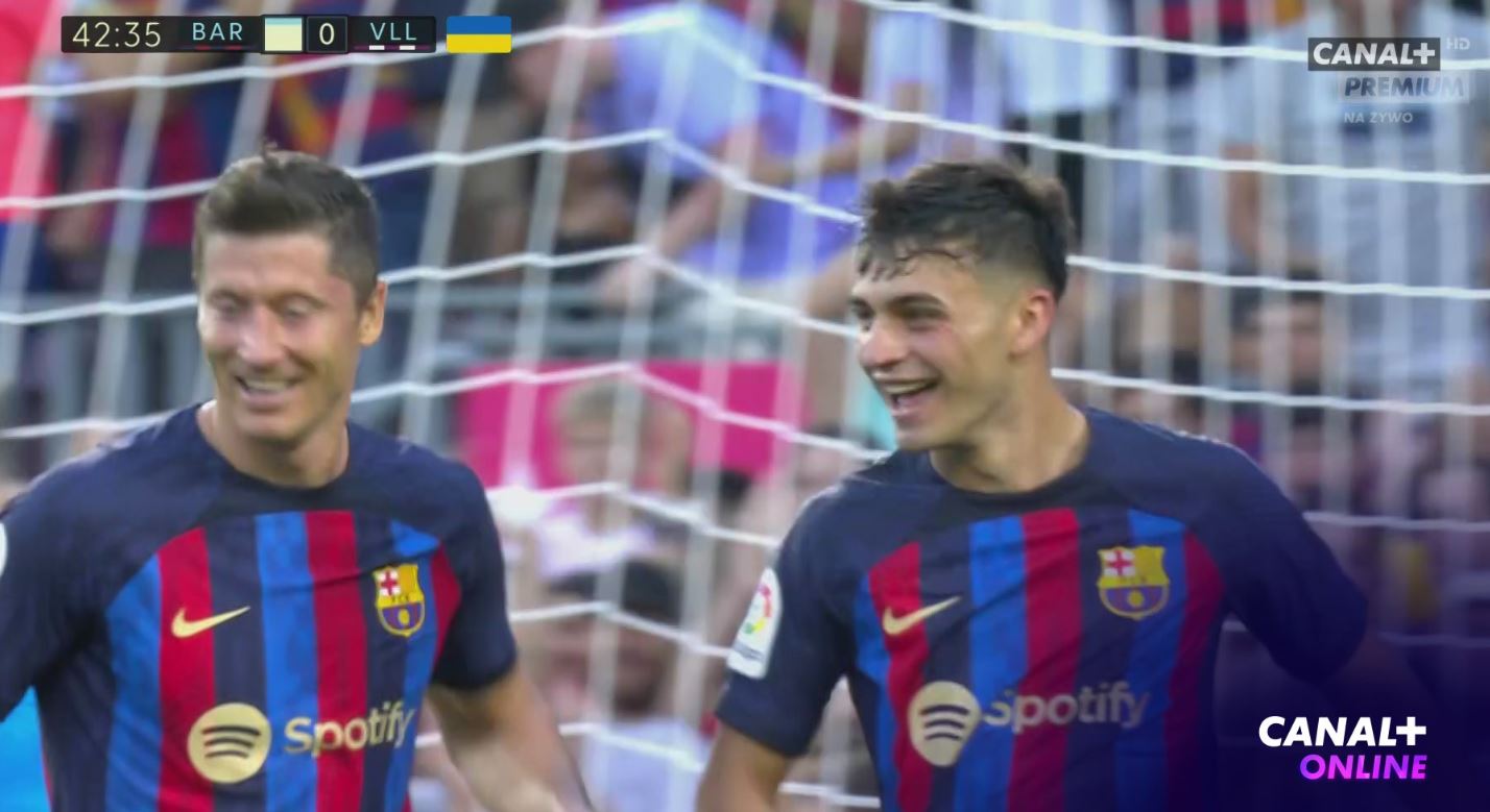 FC Barcelona nie dała szans Realowi Valladolid. Robert Lewandowski znów błysnął i zdobył dwie bramki [WIDEO]