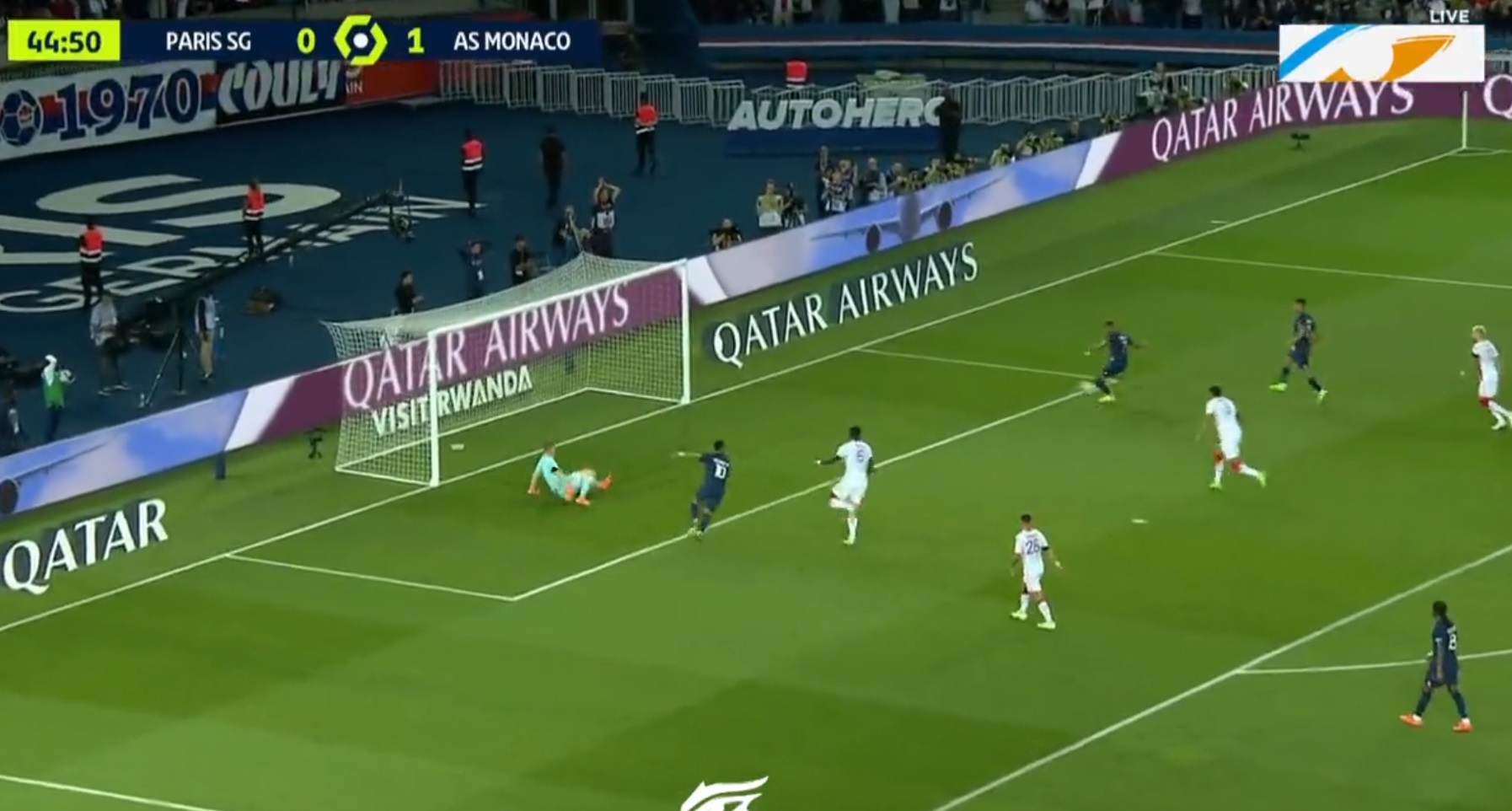 PSG zatrzymane przez Monaco. Bramka Nuebela jak zaczarowana, Mbappe nie trafił w idealnej sytuacji [WIDEO]