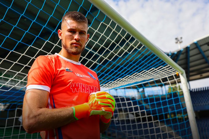Wymarzony debiut polskiego bramkarza w Ligue 1! W pierwszym meczu obronił rzut karny