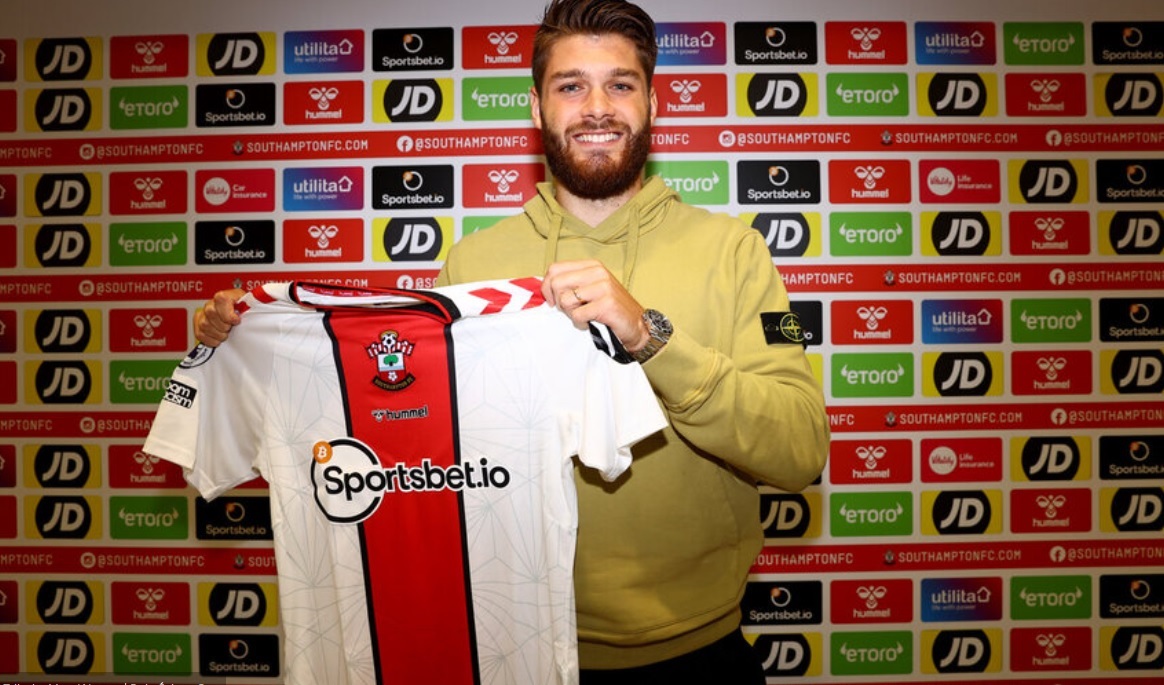 Southampton łata dziurę po odejściu Bednarka. "Święci" mają nowego obrońcę