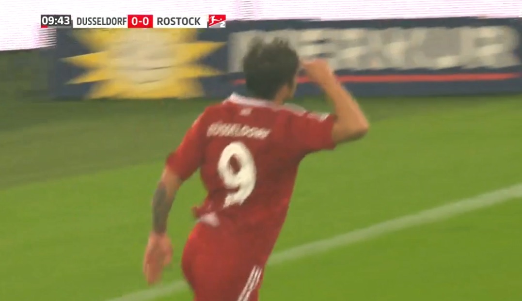 Popisowy mecz Dawida Kownackiego. Napastnik mocno pracuje na powołanie do reprezentacji. Co za gol! [WIDEO]