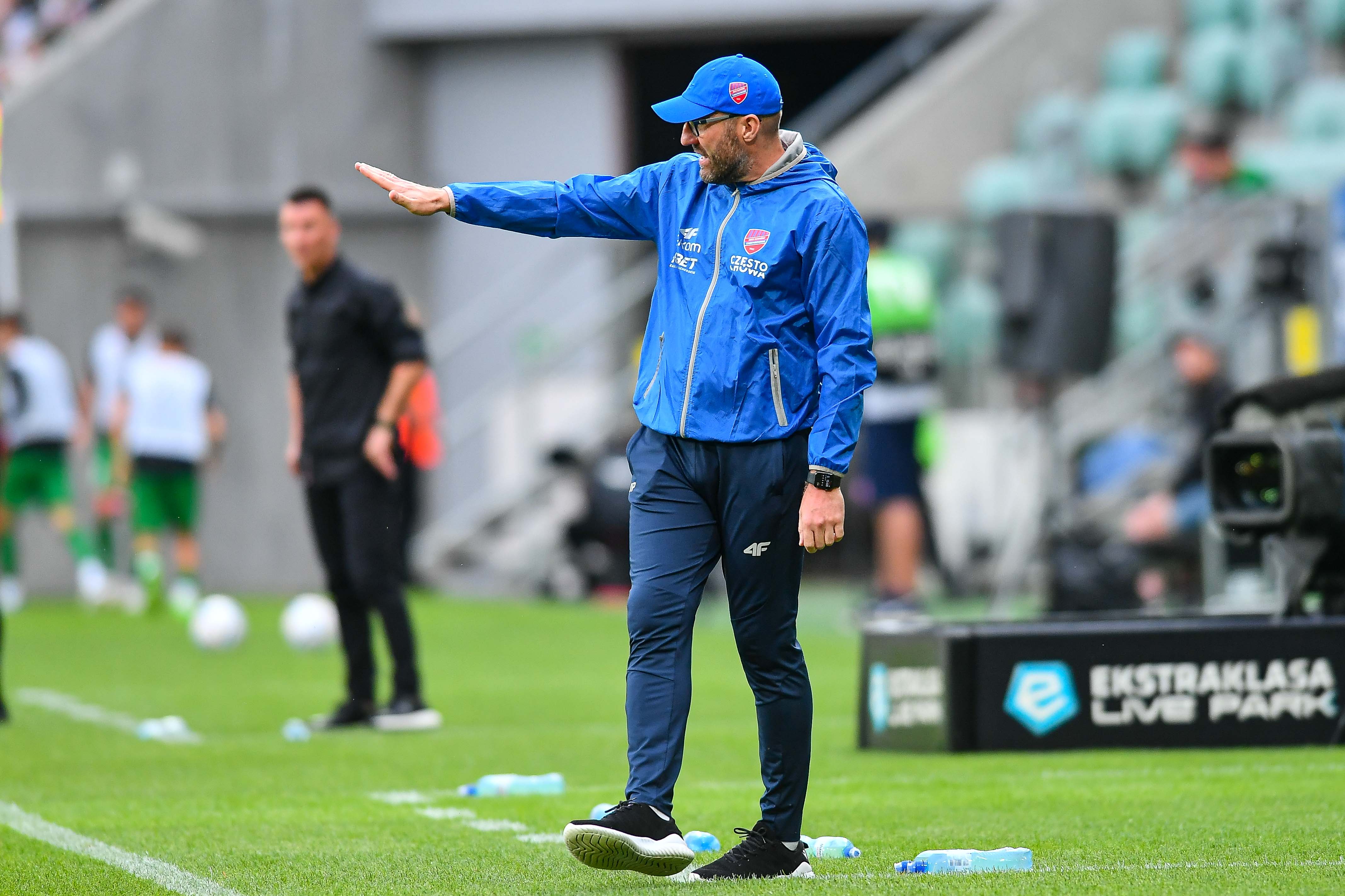 Składy na mecz Raków Częstochowa - Legia Warszawa. Papszun i Runjaić odkryli karty przed hitem Ekstraklasy