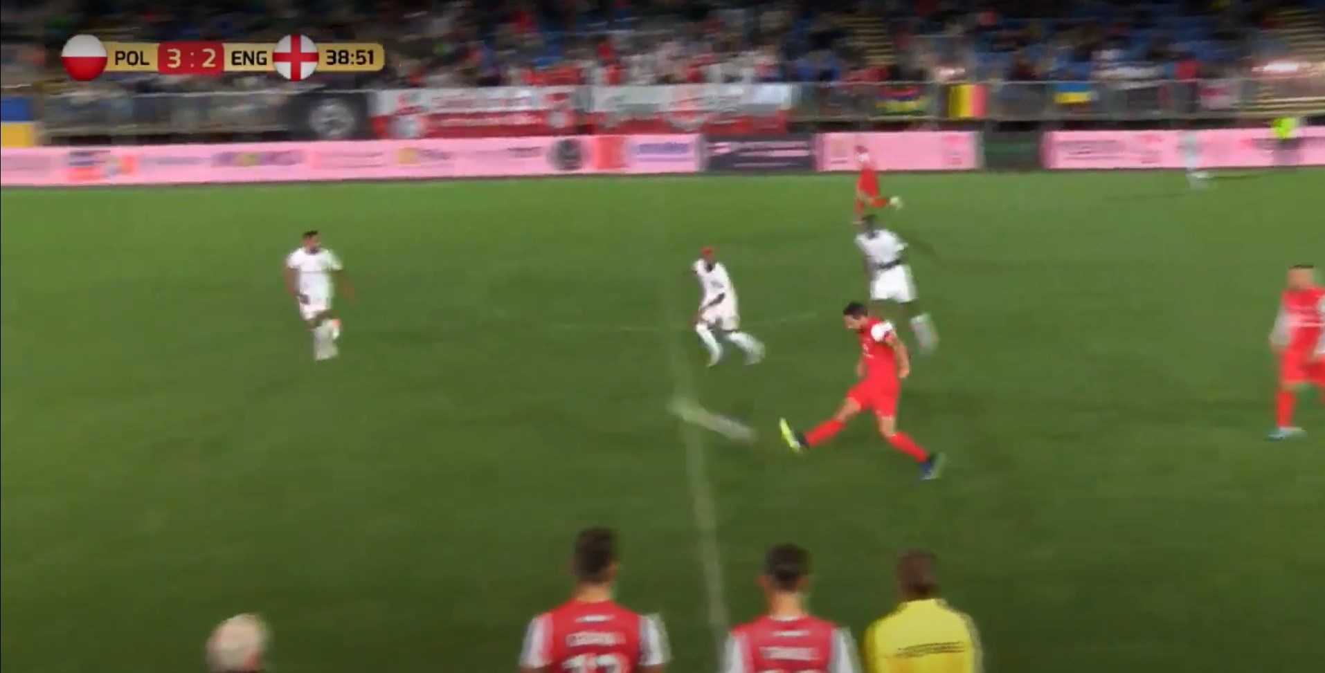 Gol zewniakiem zza połowy. Spektakularne trafienie Polaka na MŚ "szóstek". Musisz to zobaczyć! [WIDEO]