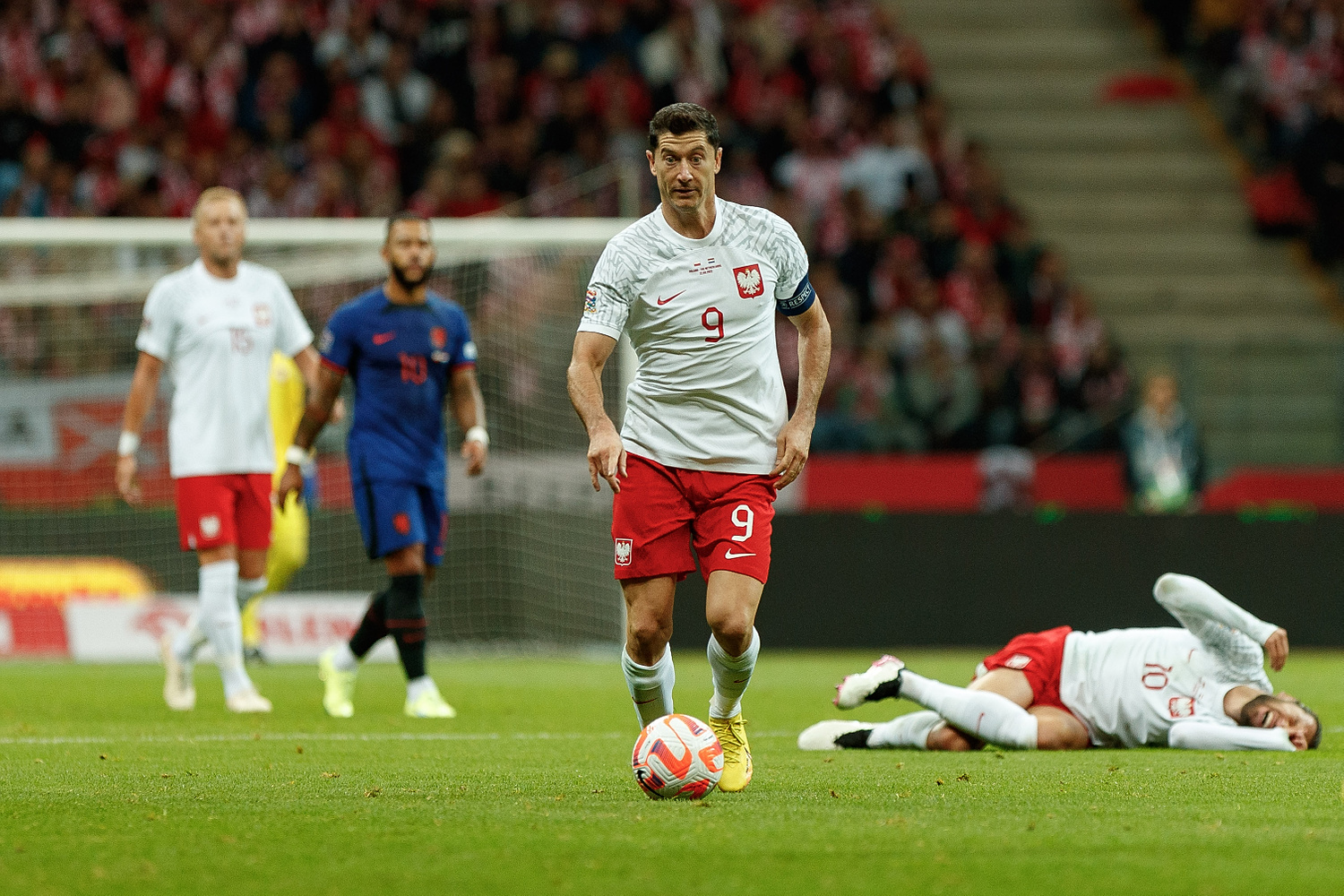 Zaskakująca passa Roberta Lewandowskiego na Stadionie Narodowym. Już prawie siedem godzin bez gola!