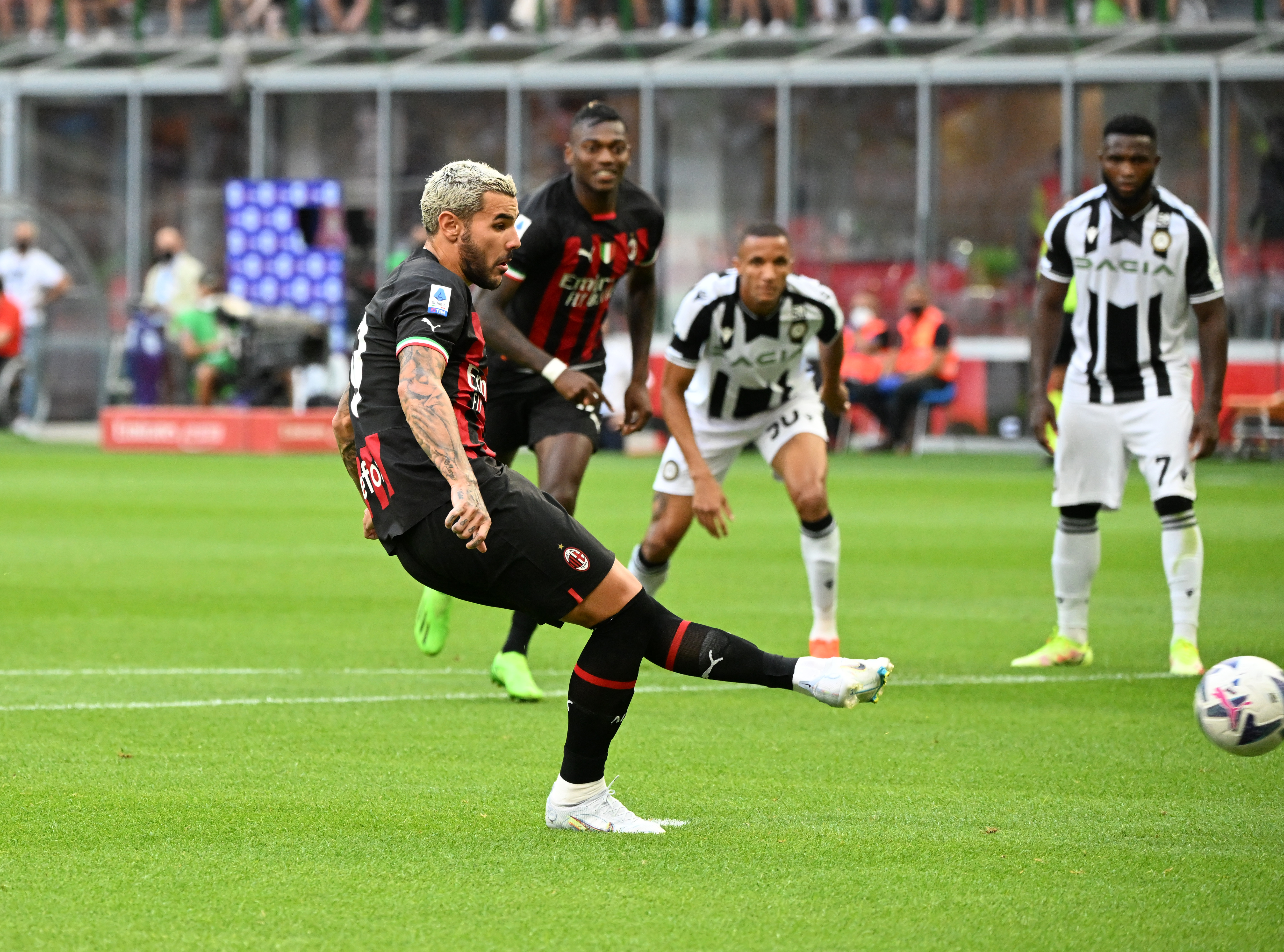 Paolo Maldini wspomina ważny transfer AC Milanu. "Rozmawiałem z nim jakby był moim synem"