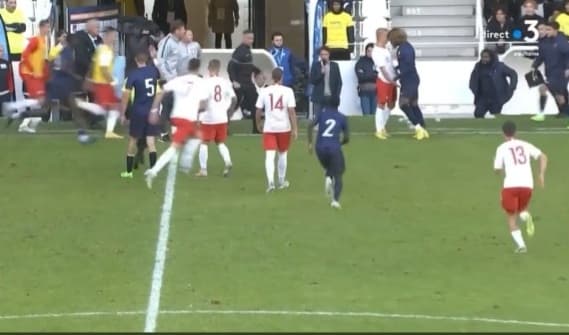 4 czerwone kartki dla rywali i walkower. Trener Polski U18 tłumaczy: Był ogień. Nie chcieliśmy ustąpić