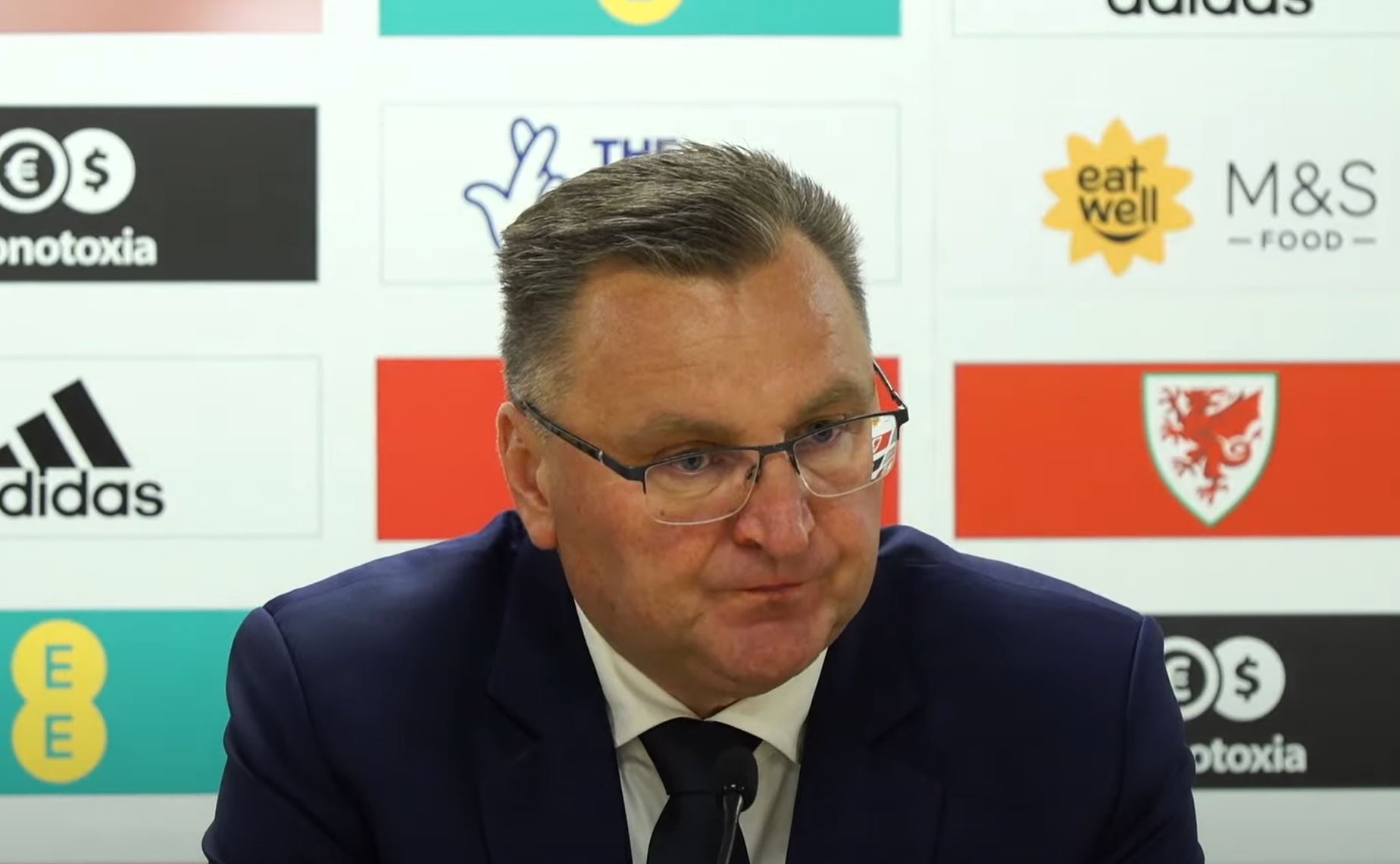 Mocny apel Michniewicza ws. dyskusji o grze Lewandowskiego. "Bzdura totalna. Warto, by z tym skończyć"