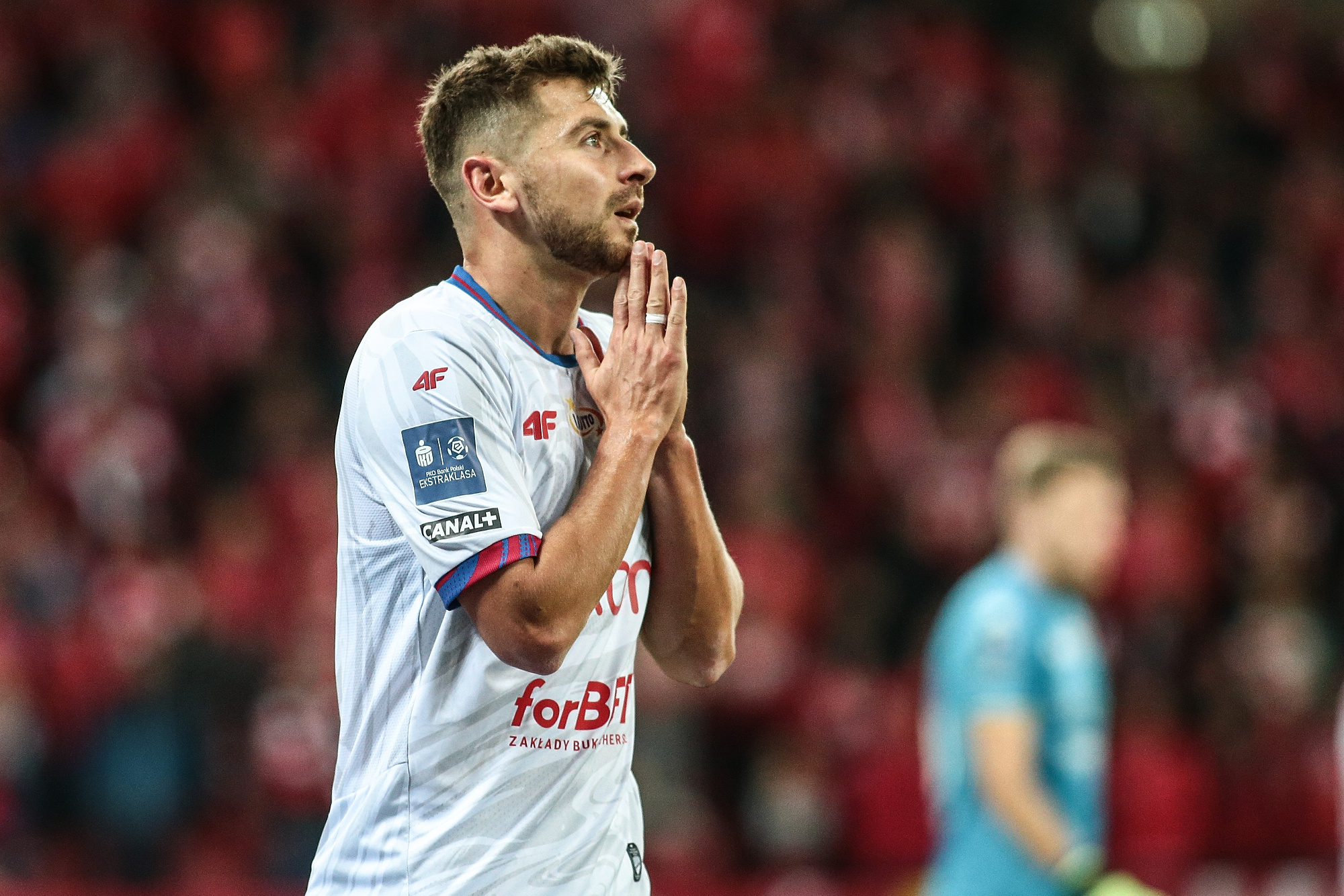 Raków Częstochowa nie wykorzystał okazji na fotel lidera. Widzew przetrwał napór wicemistrzów Polski