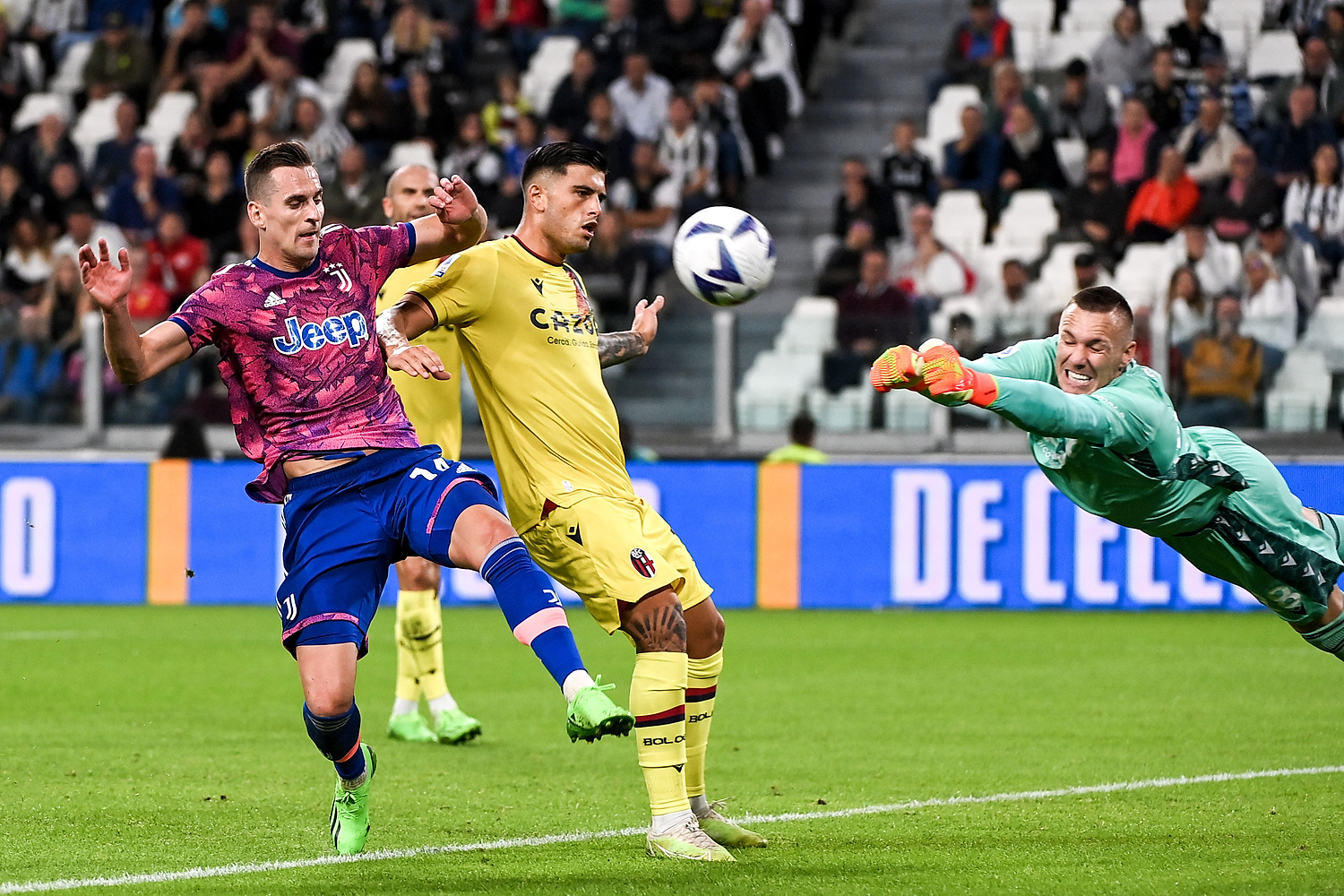 Arkadiusz Milik wychwalany przez włoskie media. "Jest niezastąpiony"