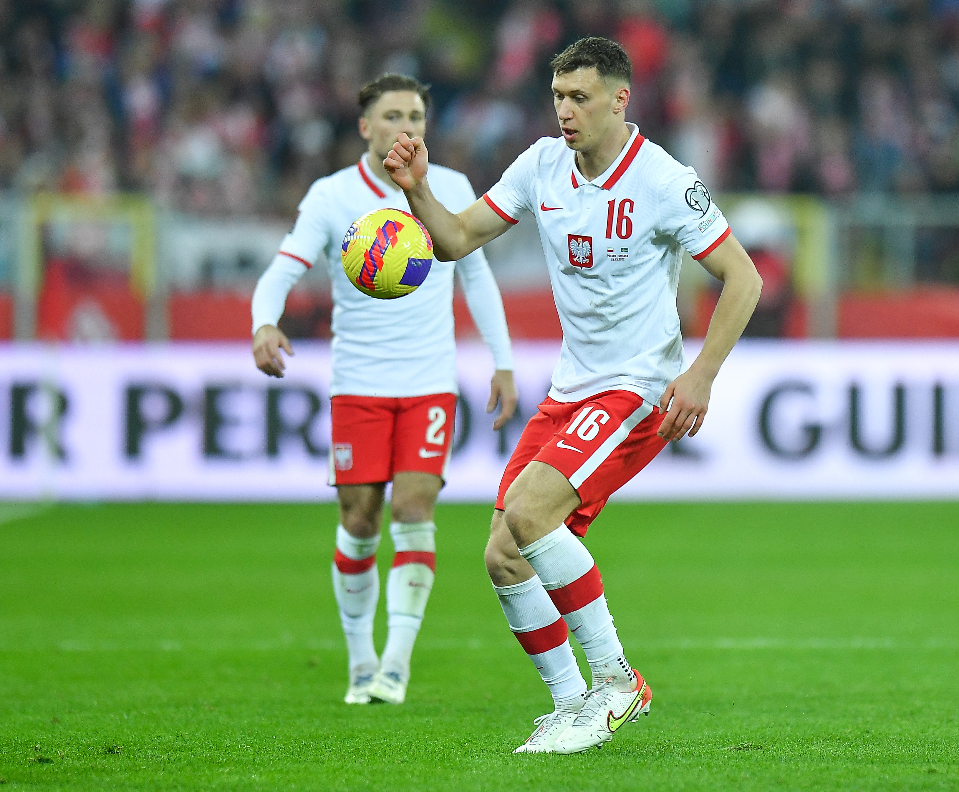 Dziennikarz ocenił potencjał Bielika. "Piłkarz na czołowe europejskie kluby. Potrafi robić cuda z piłką"