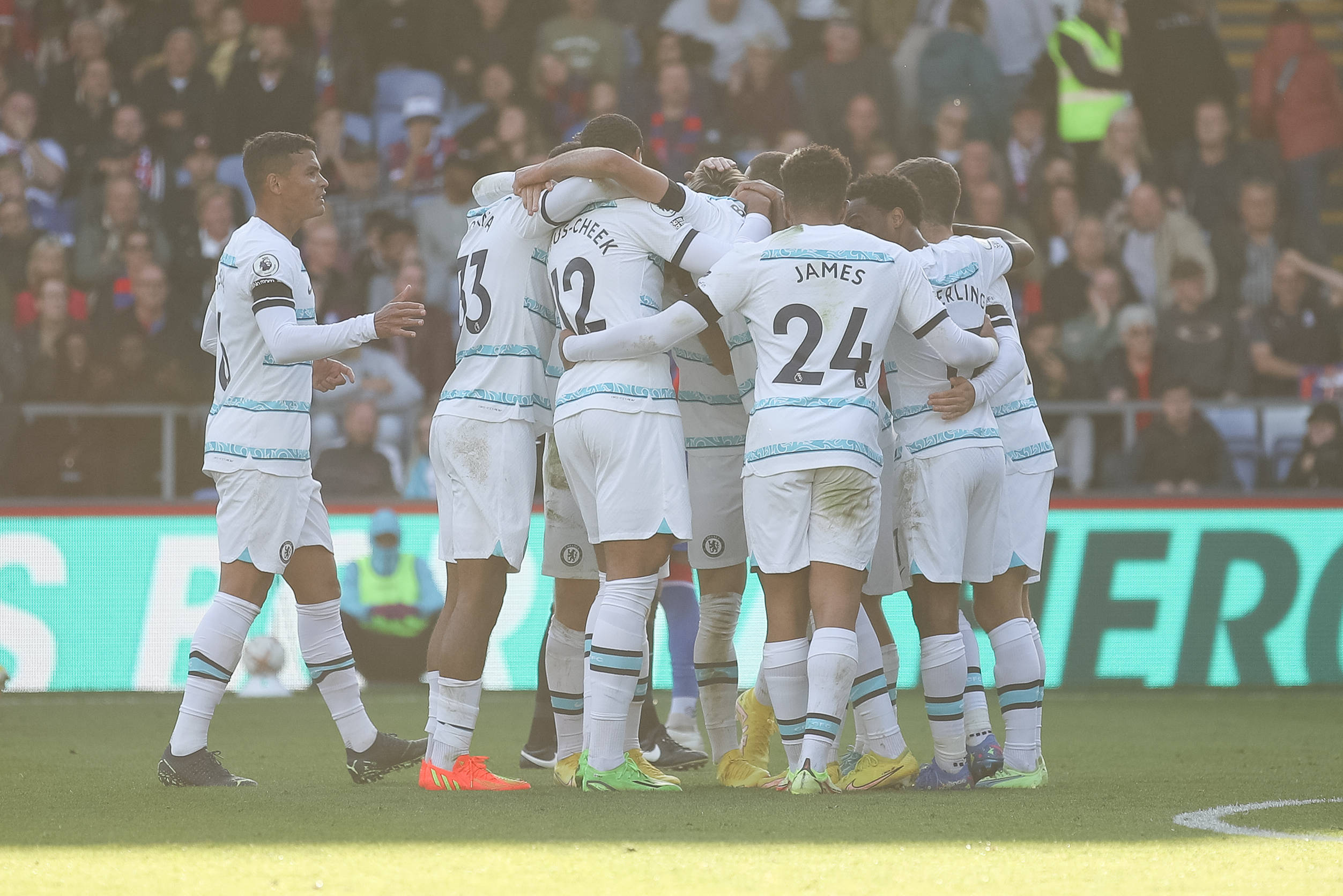 Pokaz siły angielskich drużyn w Lidze Mistrzów! Triumf Chelsea, pogrom Manchesteru City, wpadka PSG [WIDEO] 