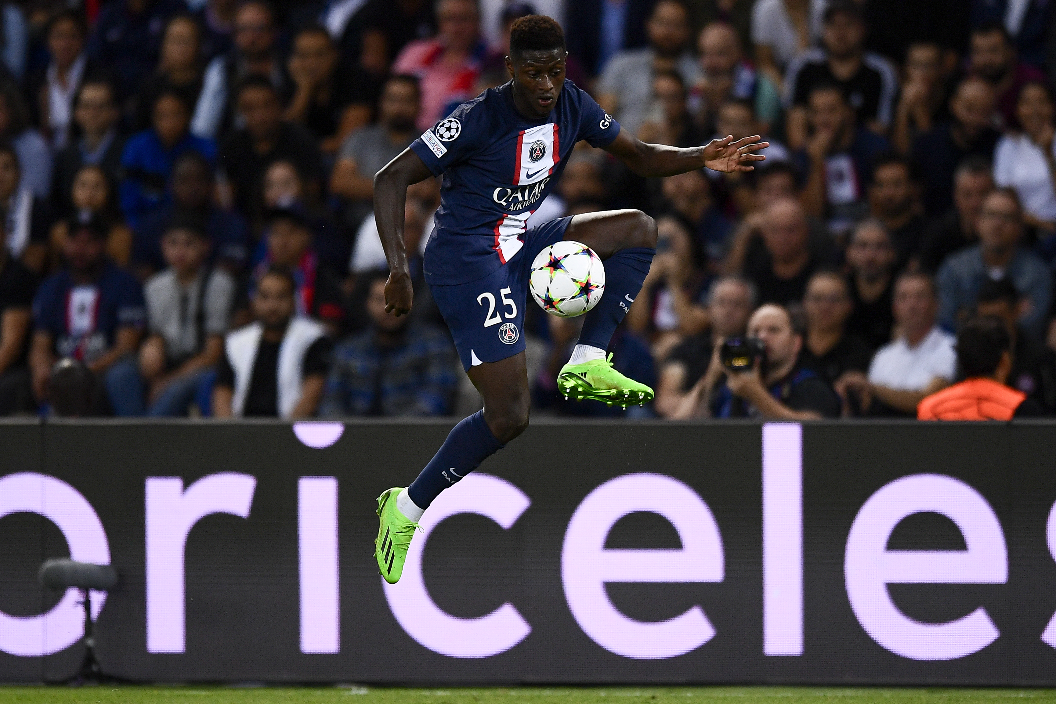 Kontuzja podstawowego gracza PSG. Obrońca może wypaść nawet na miesiąc